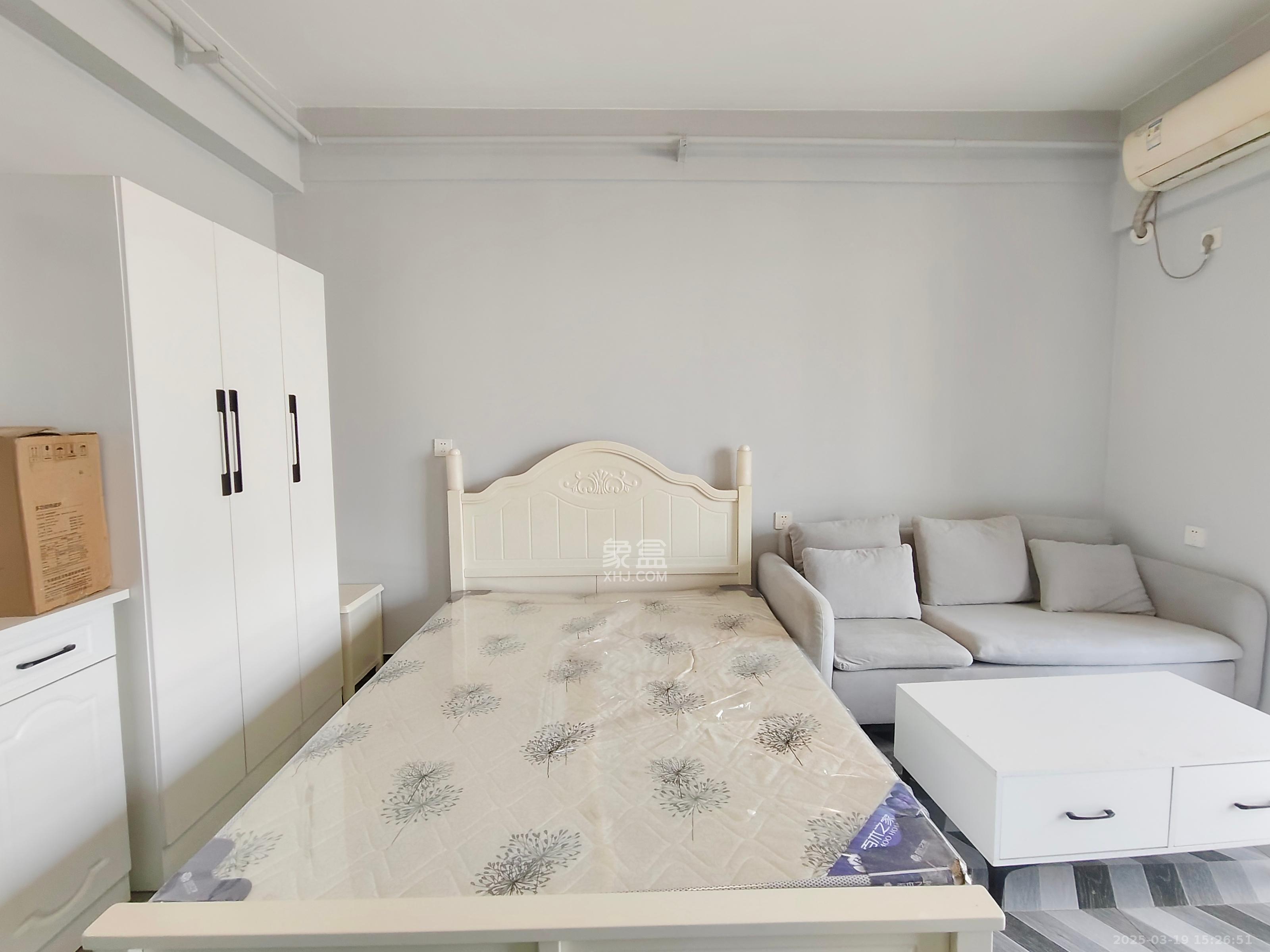 C-park天悦城（紫檀溪苑二期）  1室1厅1卫    1600.0元/月室内图1