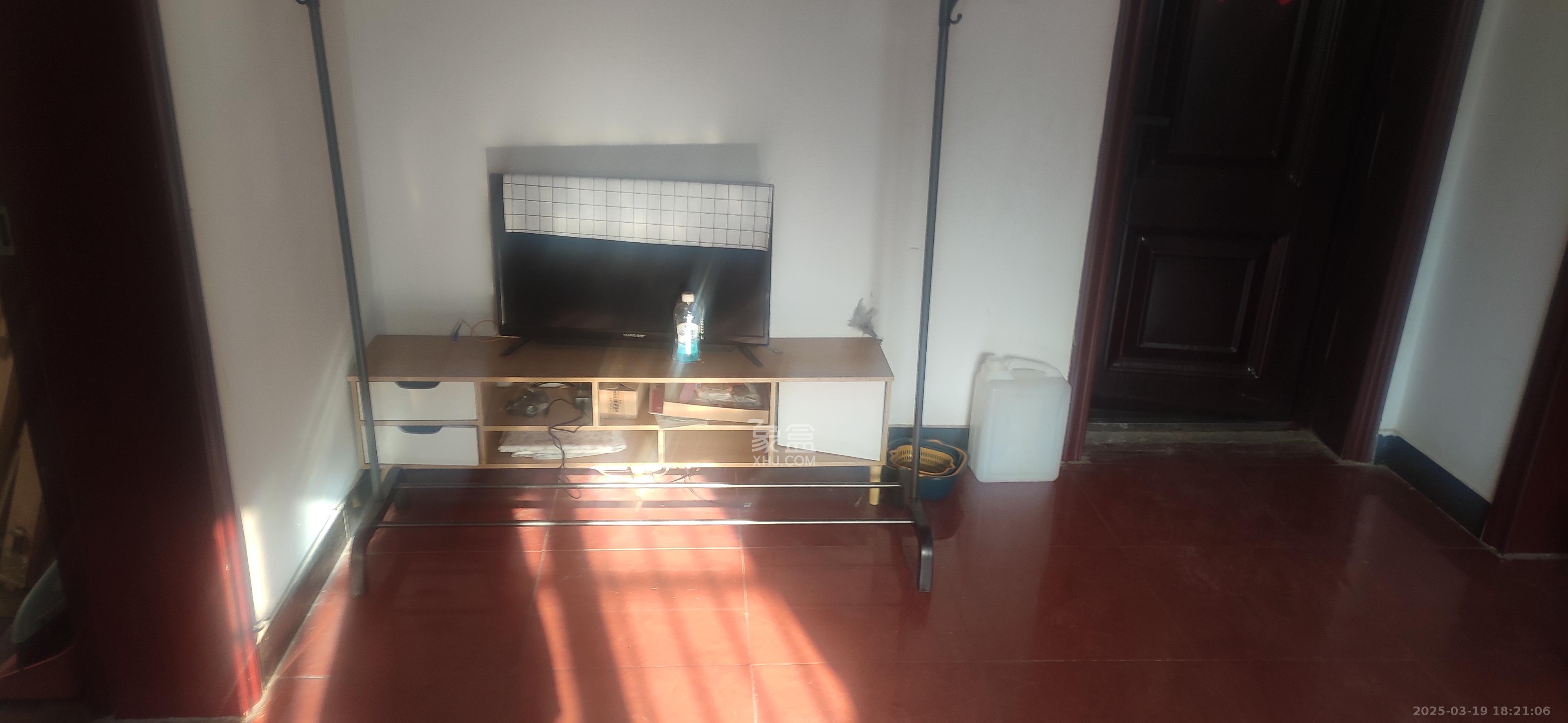 静谧园 2室1厅1卫 1500.0元/月 静谧园 2室1厅1卫 1500.0元/月室内图