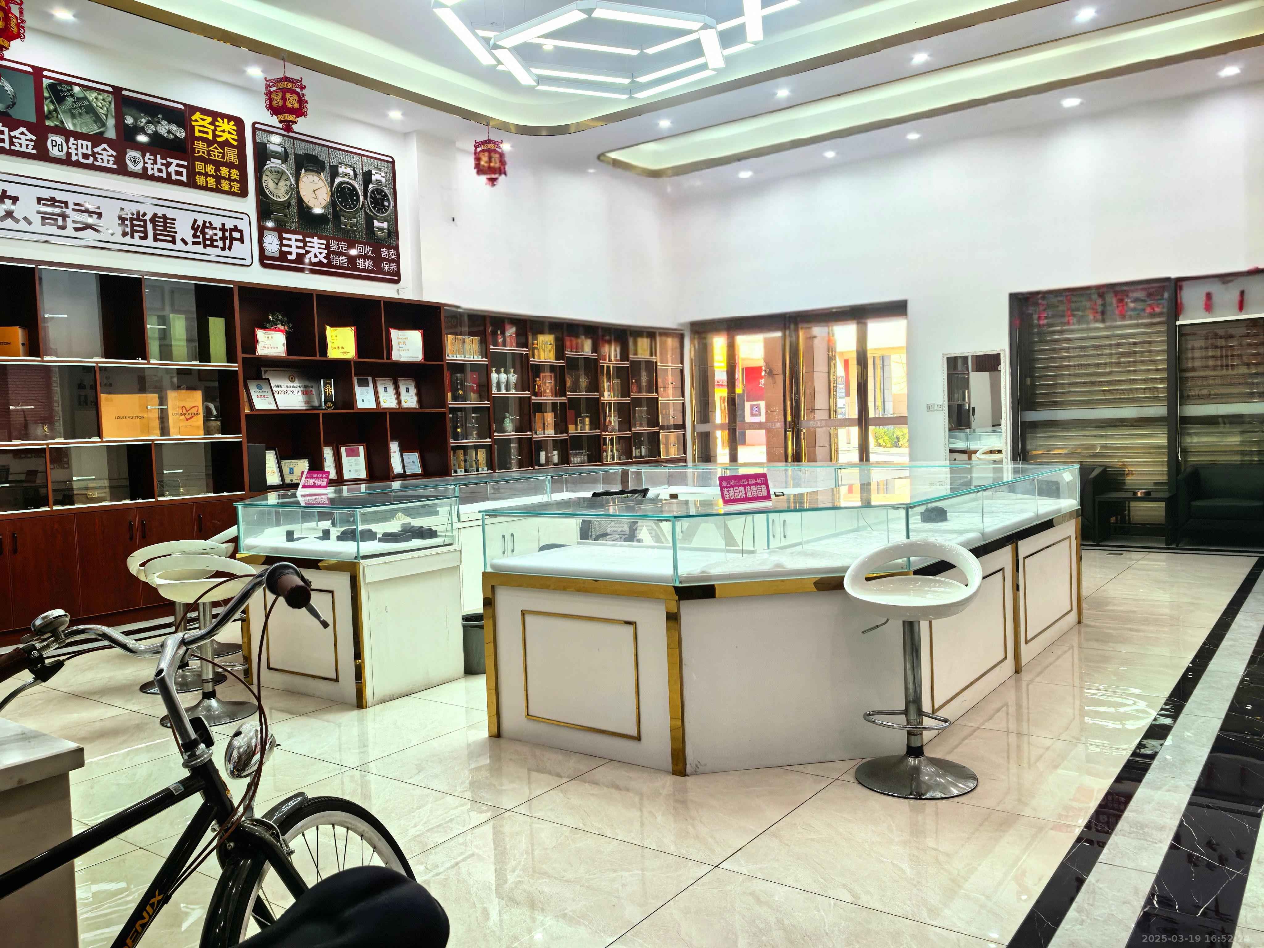 万科金域华府三四期   448.0㎡      18000.0元/月室内图