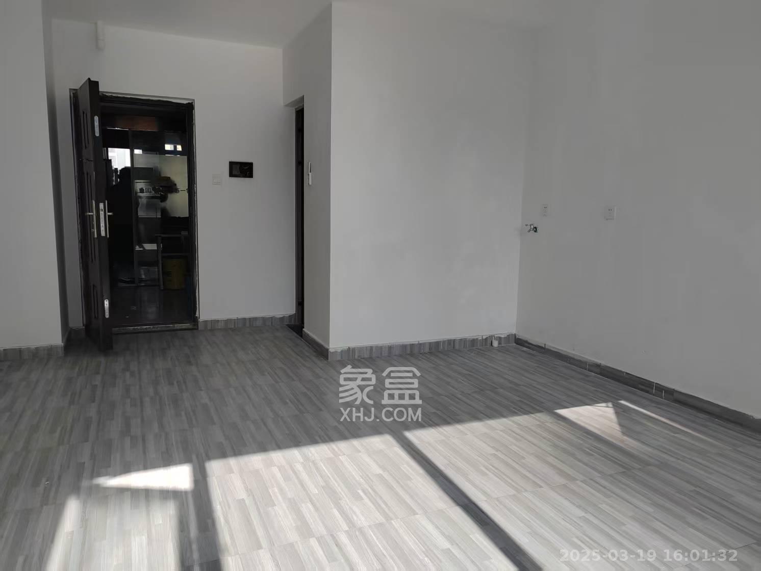 洋湖时代  1室1厅1卫    1200.0元/月 洋湖时代  1室1厅1卫    1200.0元/月室内图