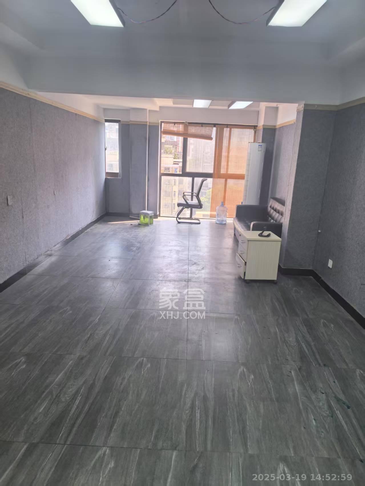 顺安大厦  1室0厅0卫   2200.00元/月室内图