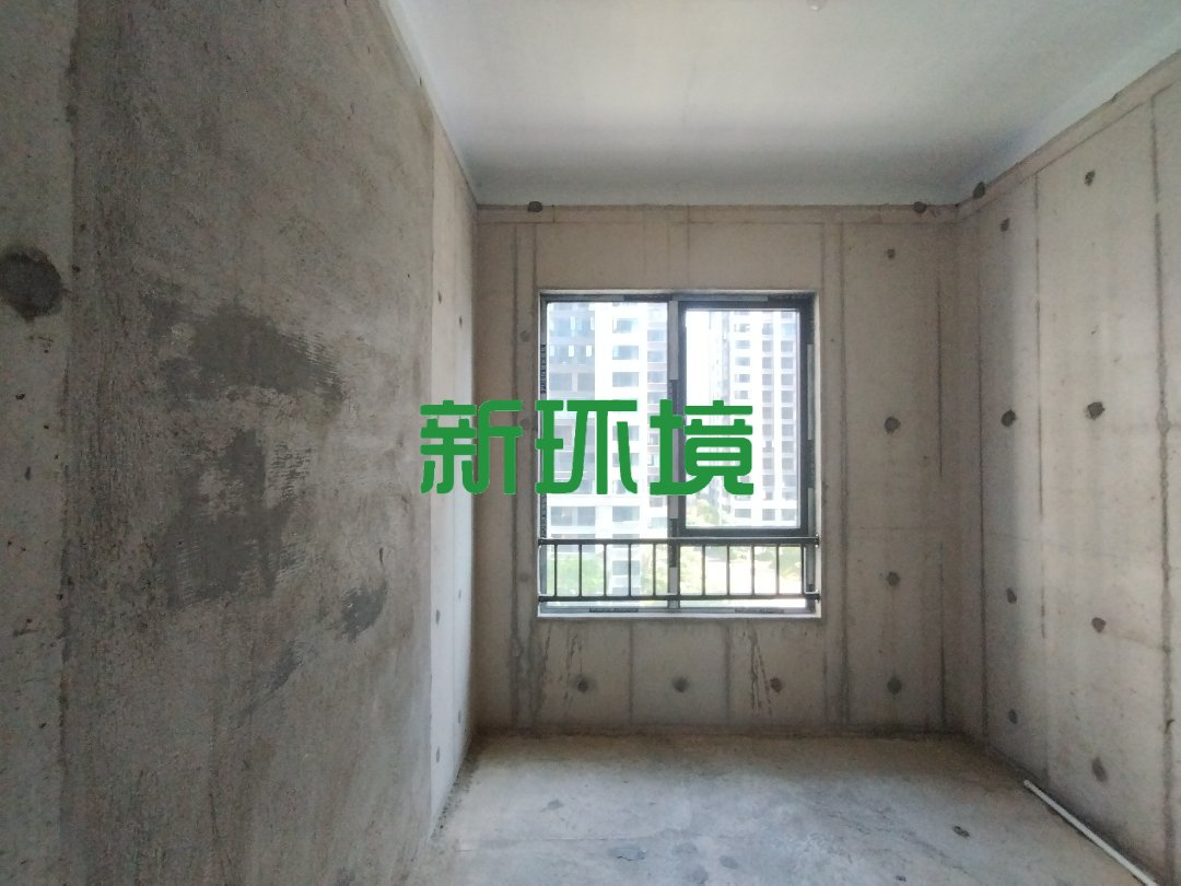 荣盛花语书院  4室2厅1卫   83.80万客厅