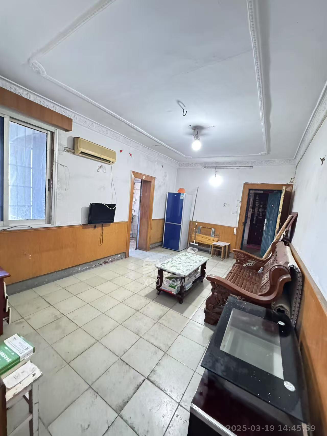 东广济桥社区 2室1厅1卫 1500.0元/月 东广济桥社区 2室1厅1卫 1500.0元/月室内图