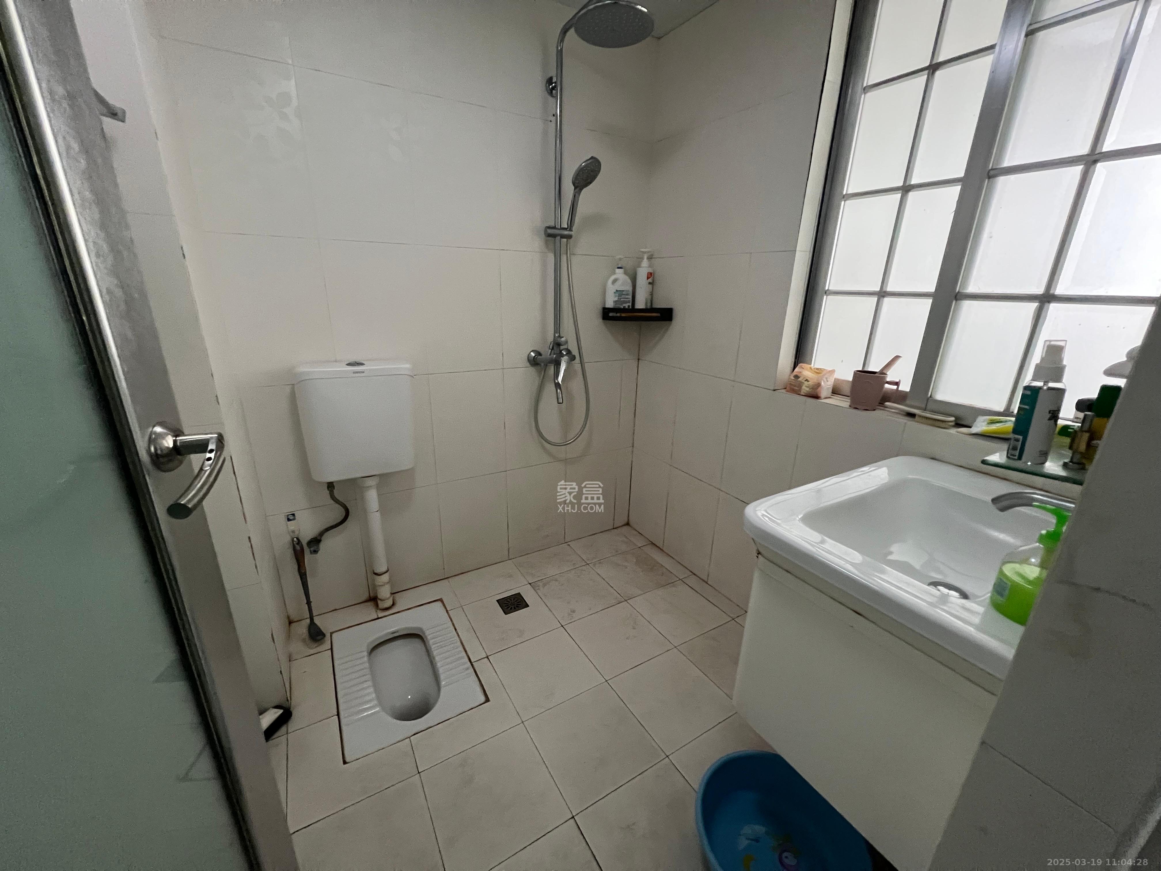 东来苑 4室2厅2卫 3700.0元/月 东来苑 4室2厅2卫 3700.0元/月室内图