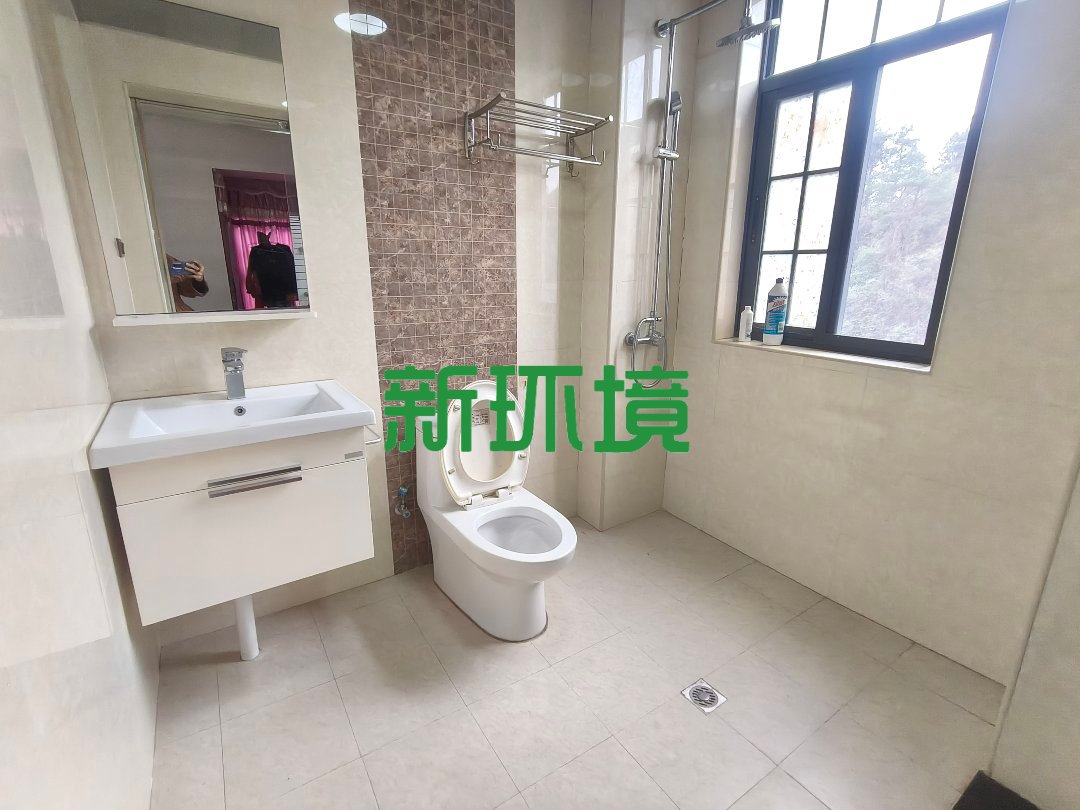 逸臣桃源  3室2厅2卫   1800.00元/月室内图