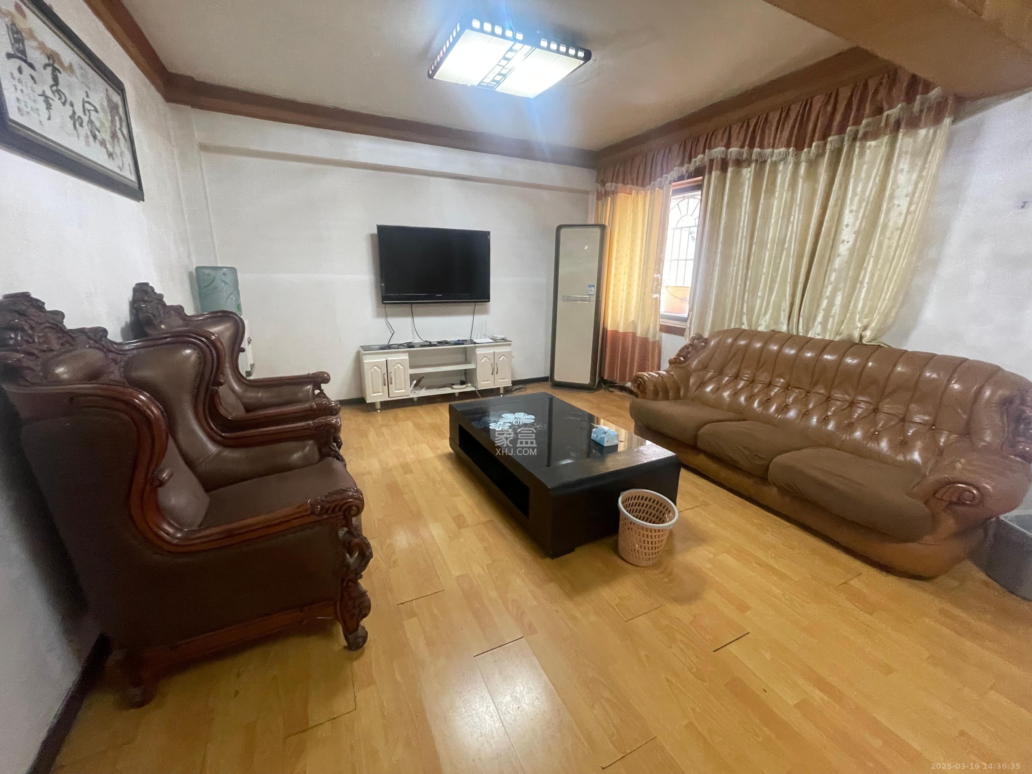 南沙公寓  2室1厅1卫    1800.0元/月 南沙公寓  2室1厅1卫    1800.0元/月室内图