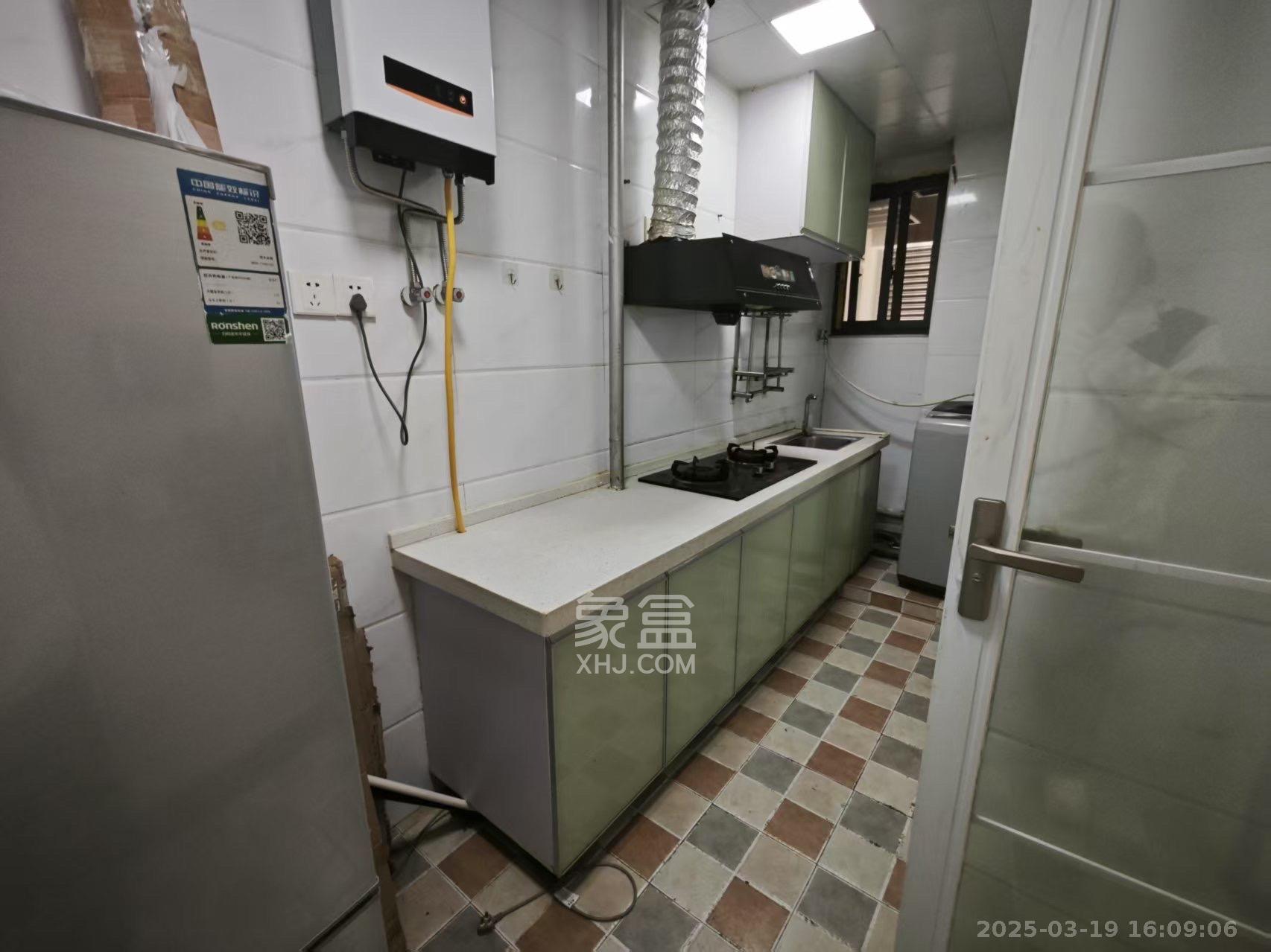 欧亚达国际广场 2室2厅1卫 1800.0元/月 欧亚达国际广场 2室2厅1卫 1800.0元/月室内图