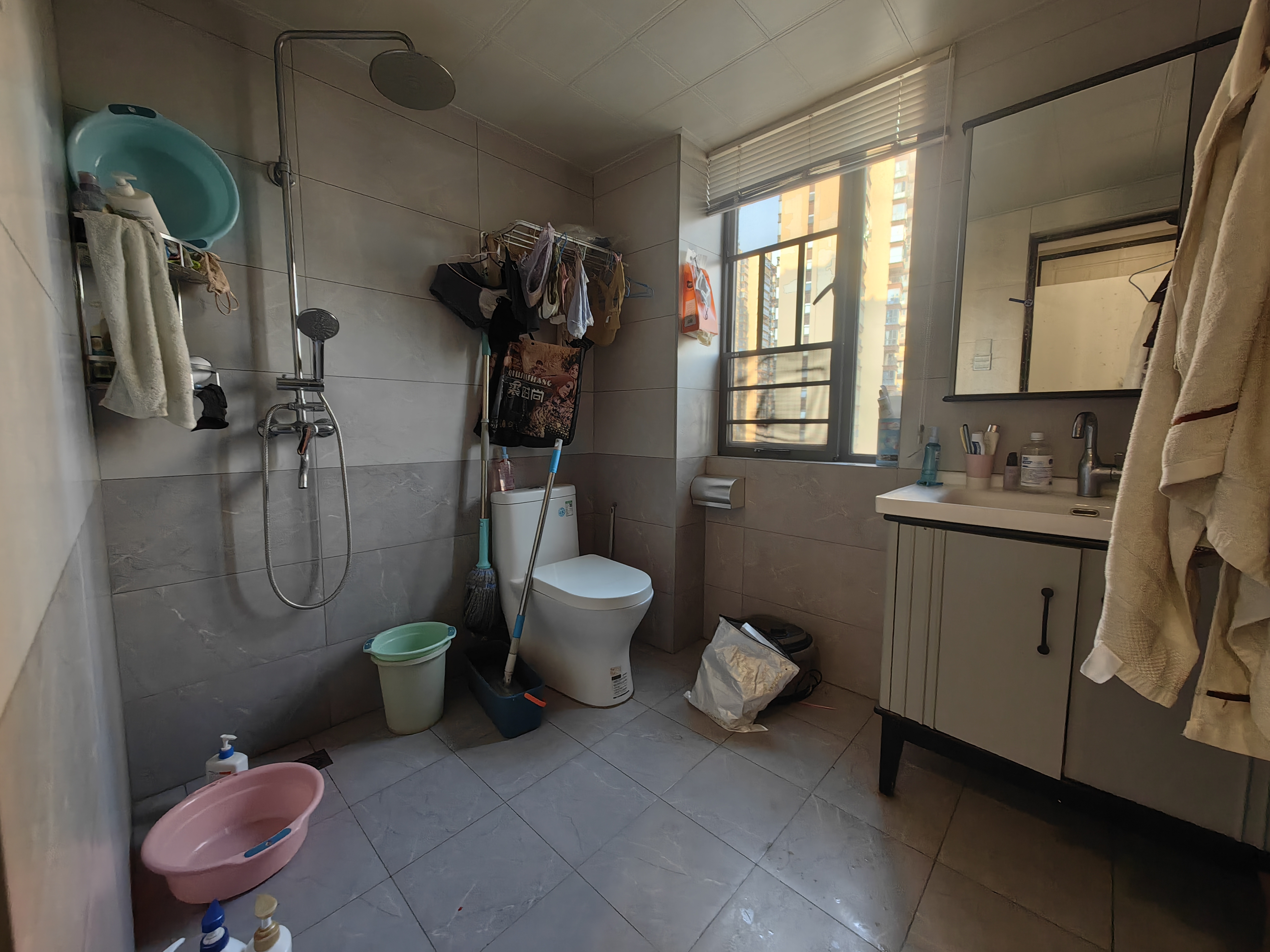 春藤小镇 4室2厅2卫 130.0万 春藤小镇 4室2厅2卫 130.0万室内图