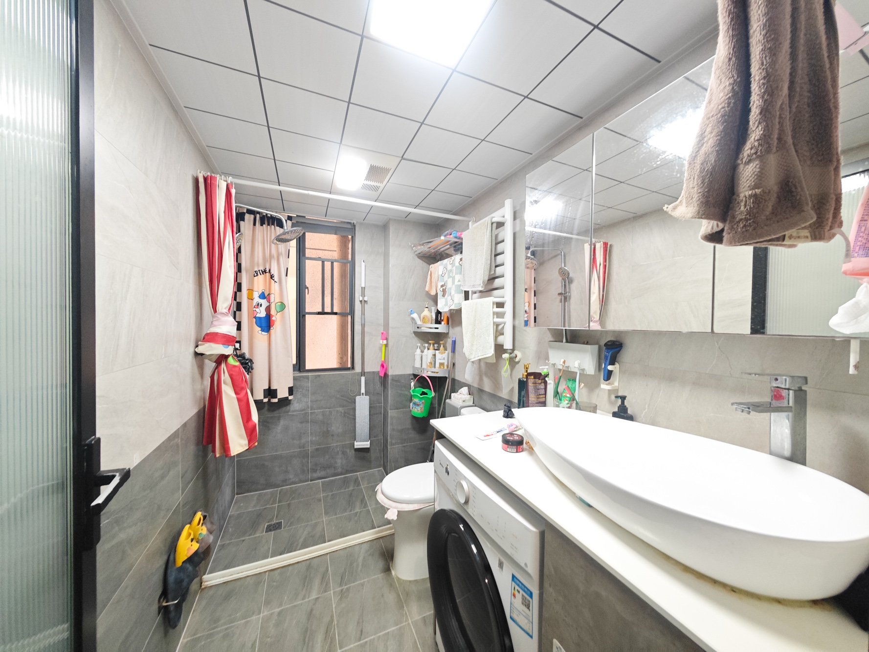 西湖鸿运佳苑  3室2厅2卫    92.0万 西湖鸿运佳苑  3室2厅2卫    92.0万卫生间