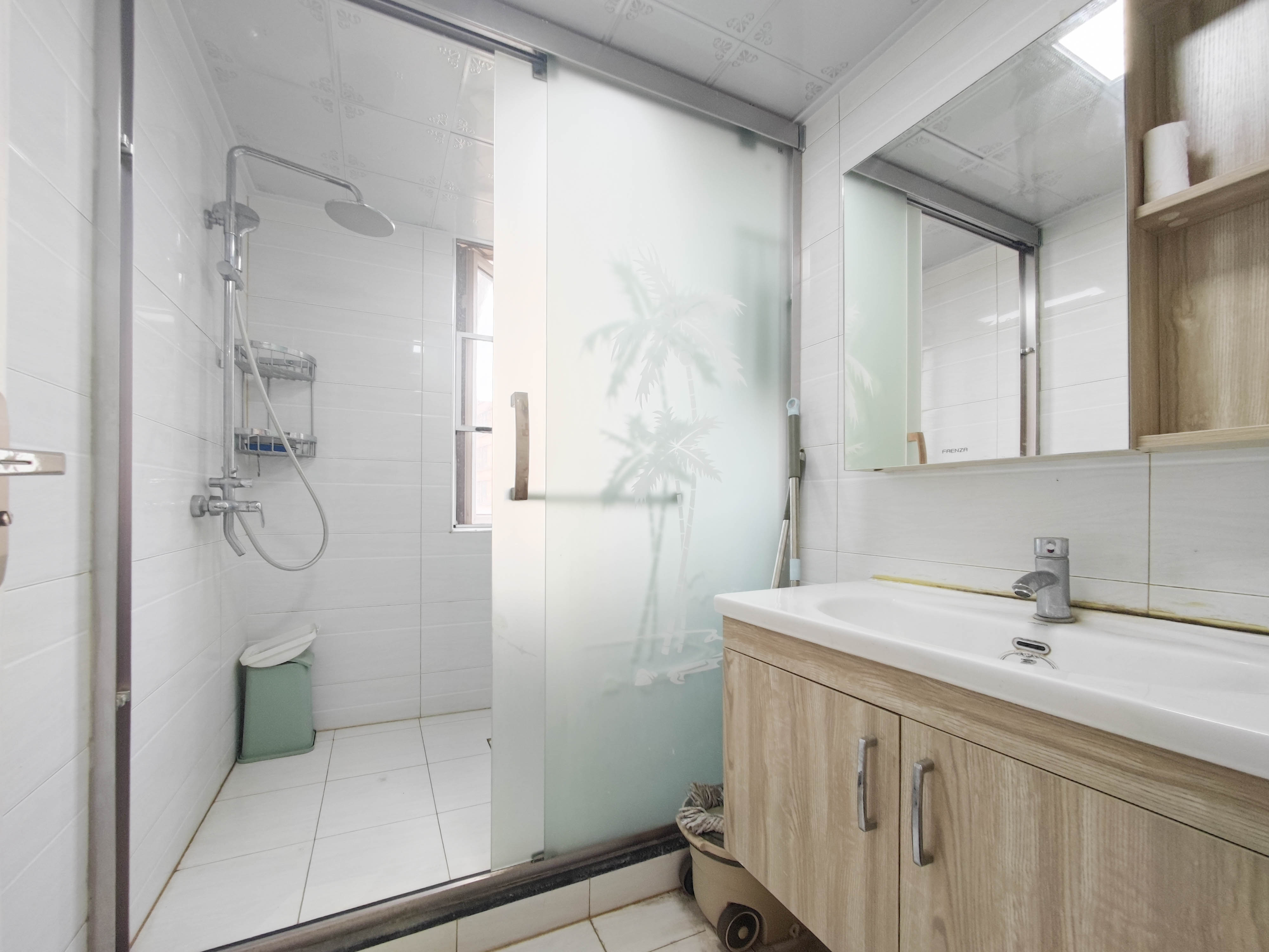 五矿万境水岸一期(万境水岸嘉苑)  3室2厅2卫    128.0万 五矿万境水岸一期(万境水岸嘉苑)  3室2厅2卫    128.0万卫生间