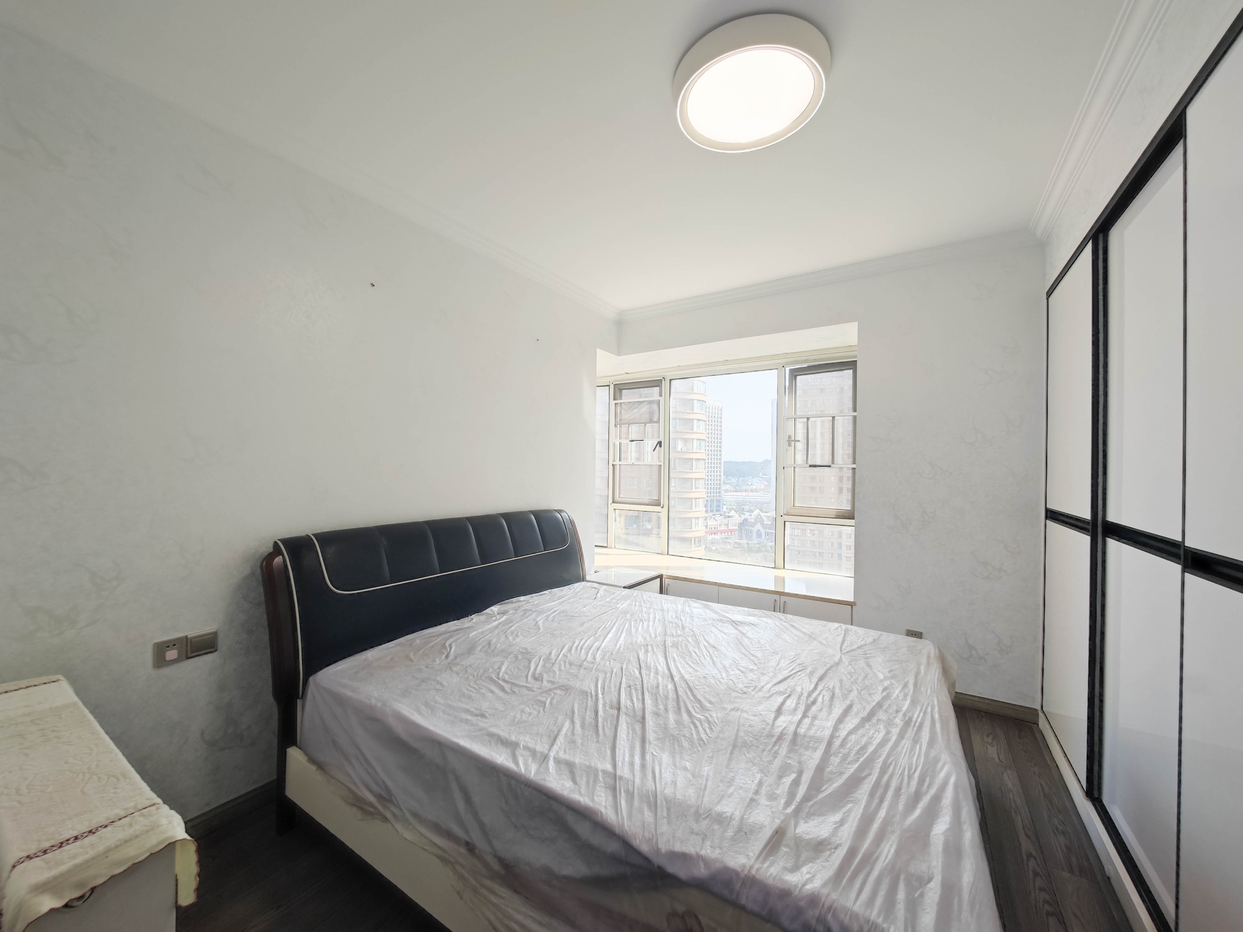 五矿万境水岸一期(万境水岸嘉苑)  3室2厅2卫    128.0万 五矿万境水岸一期(万境水岸嘉苑)  3室2厅2卫    128.0万卧室