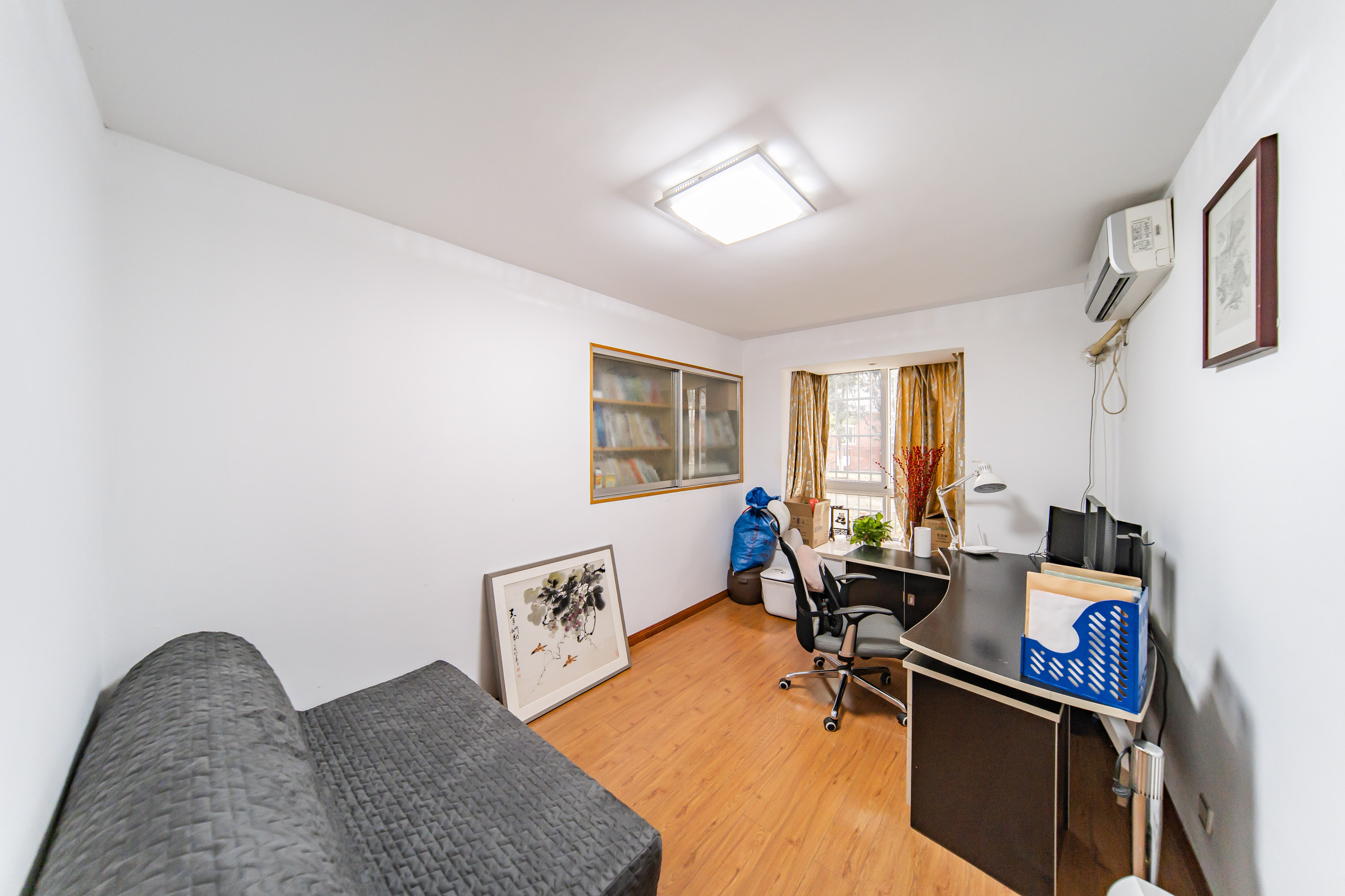 中天山语林居 3室2厅2卫 118.0万 中天山语林居 3室2厅2卫 118.0万卧室