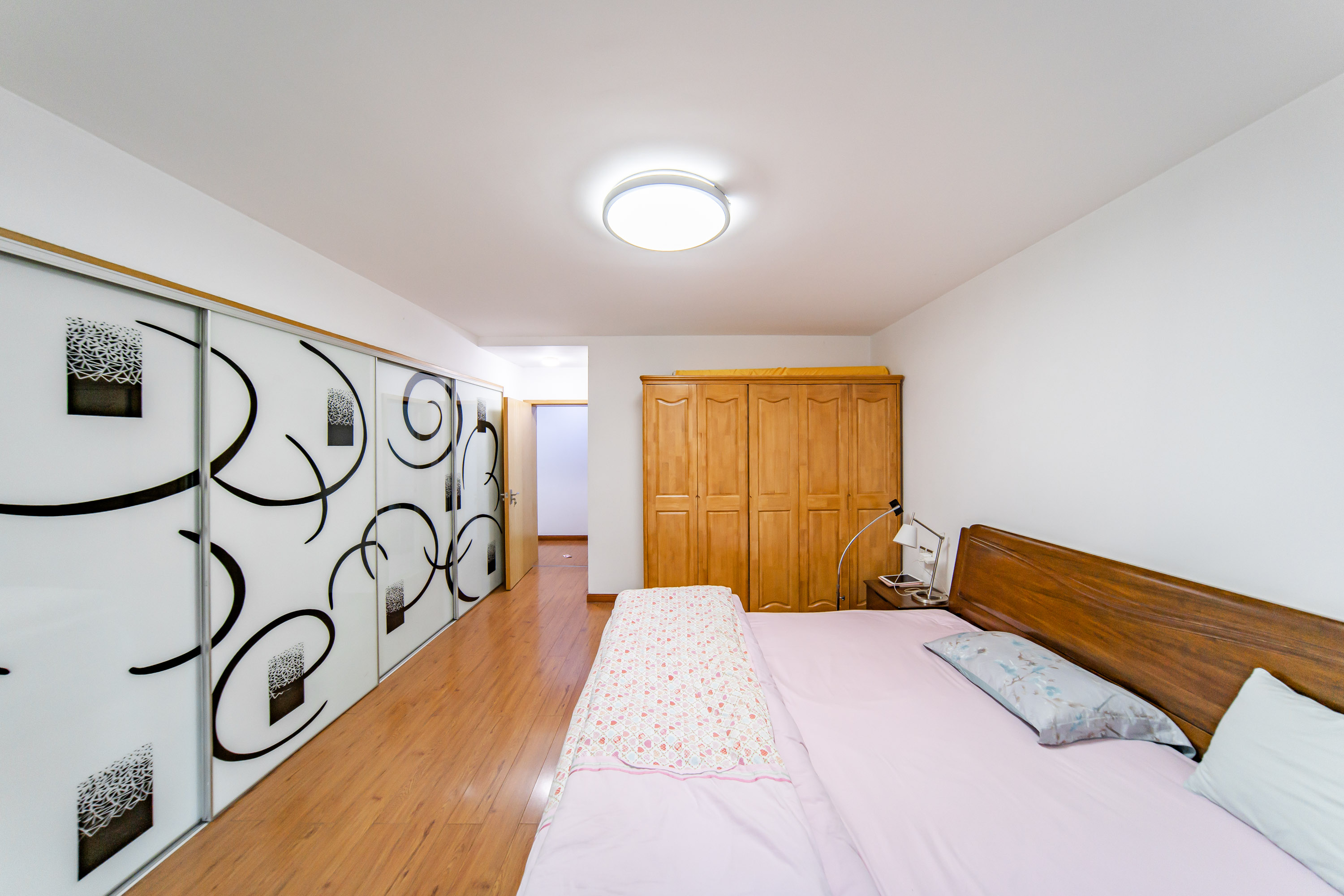 中天山语林居 3室2厅2卫 118.0万 中天山语林居 3室2厅2卫 118.0万卧室