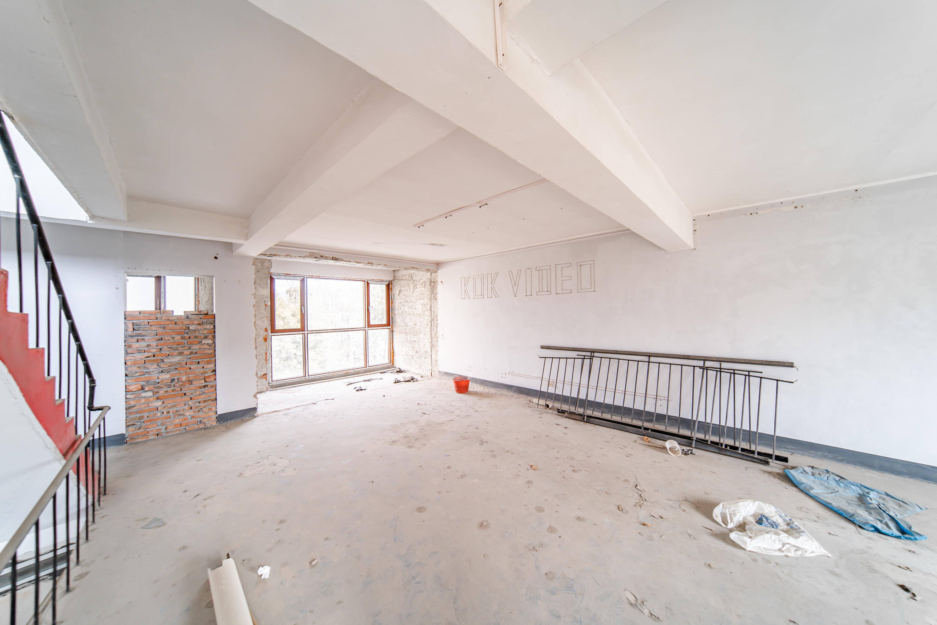 中天山语林居 5室3厅3卫 268.0万 中天山语林居 5室3厅3卫 268.0万卧室