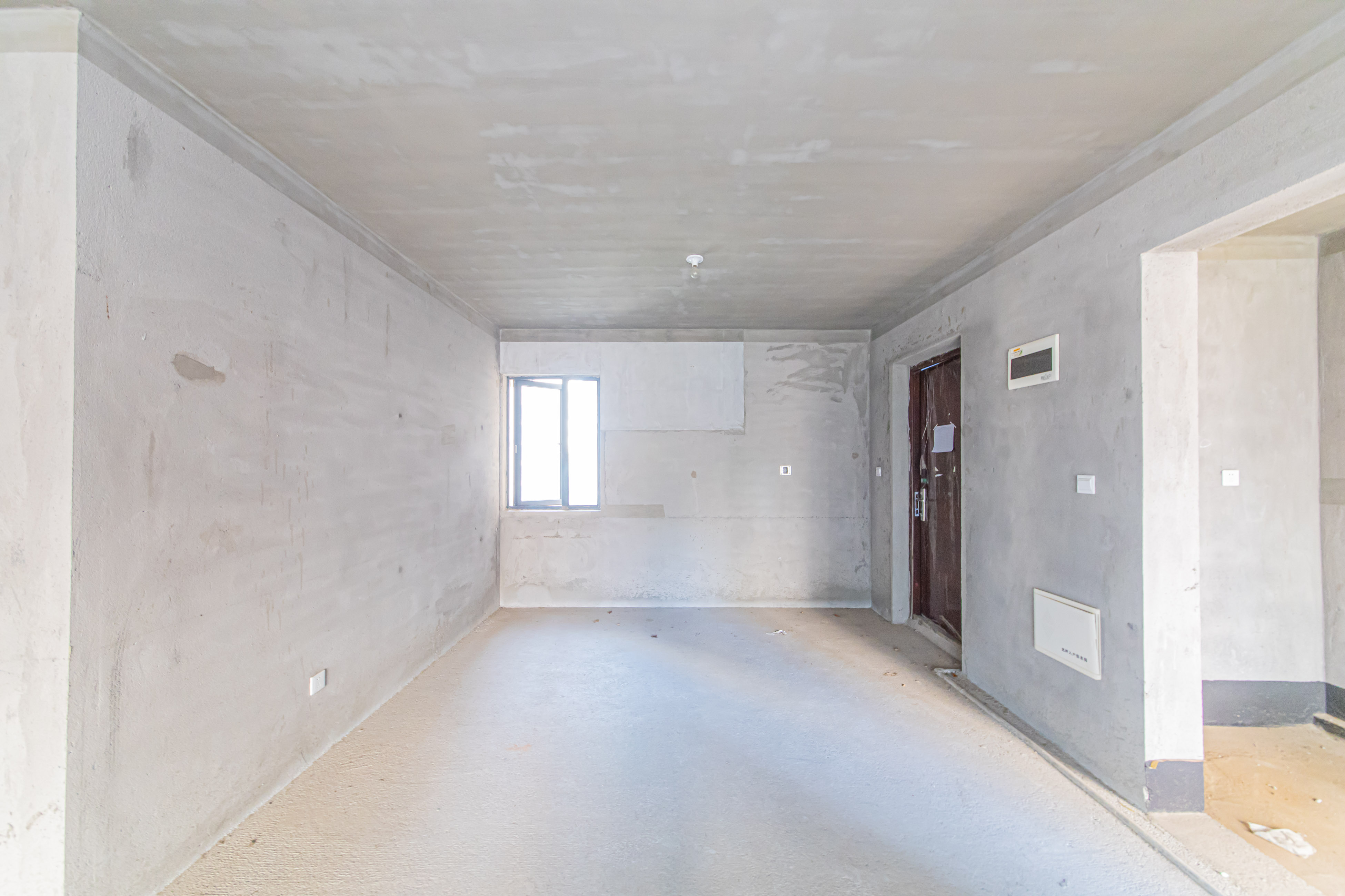 鑫远玲珑  4室2厅2卫   125.00万 鑫远玲珑  4室2厅2卫   125.00万客厅