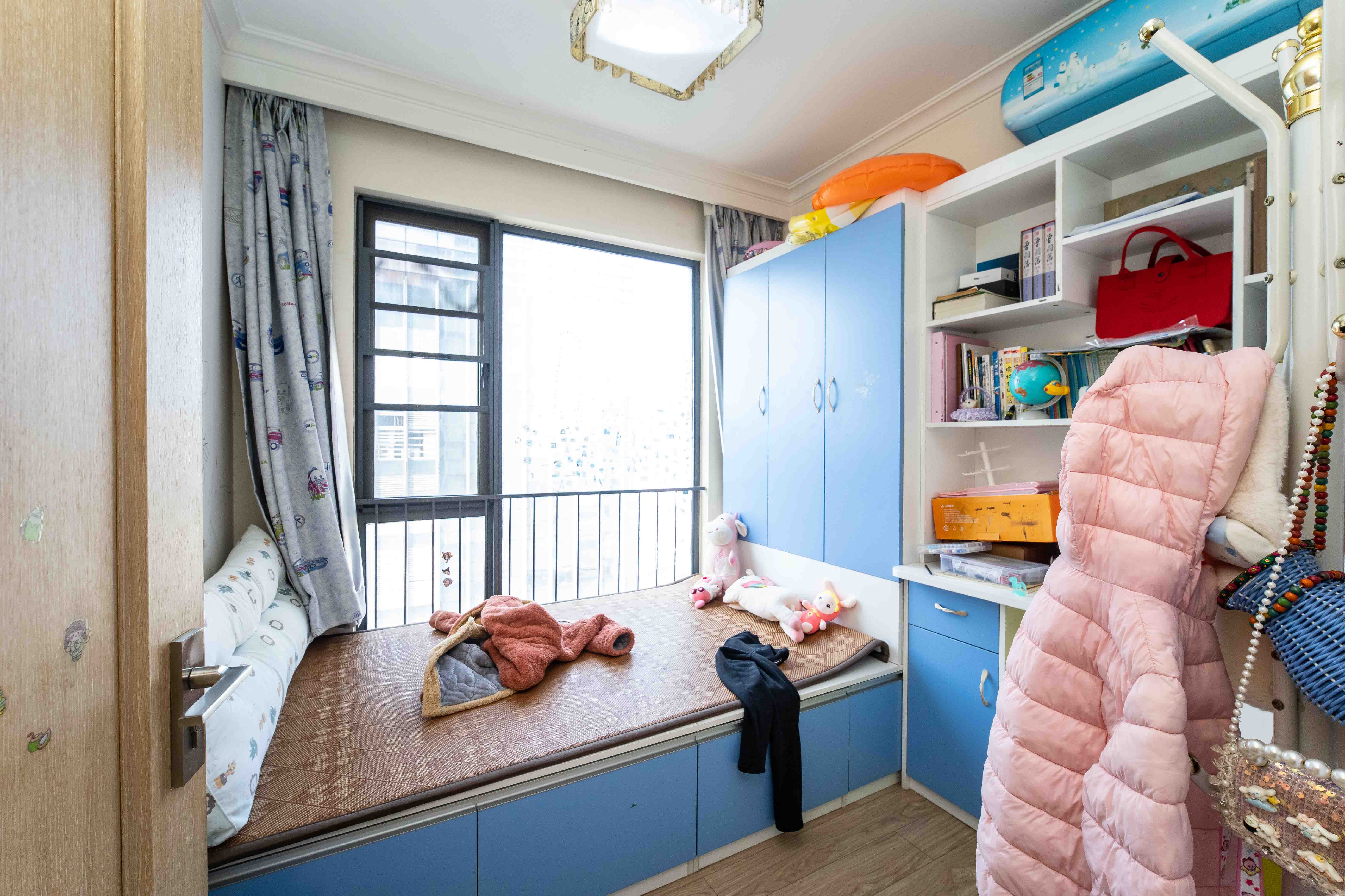 佳兆业时代广场  3室2厅2卫    88.8万卧室