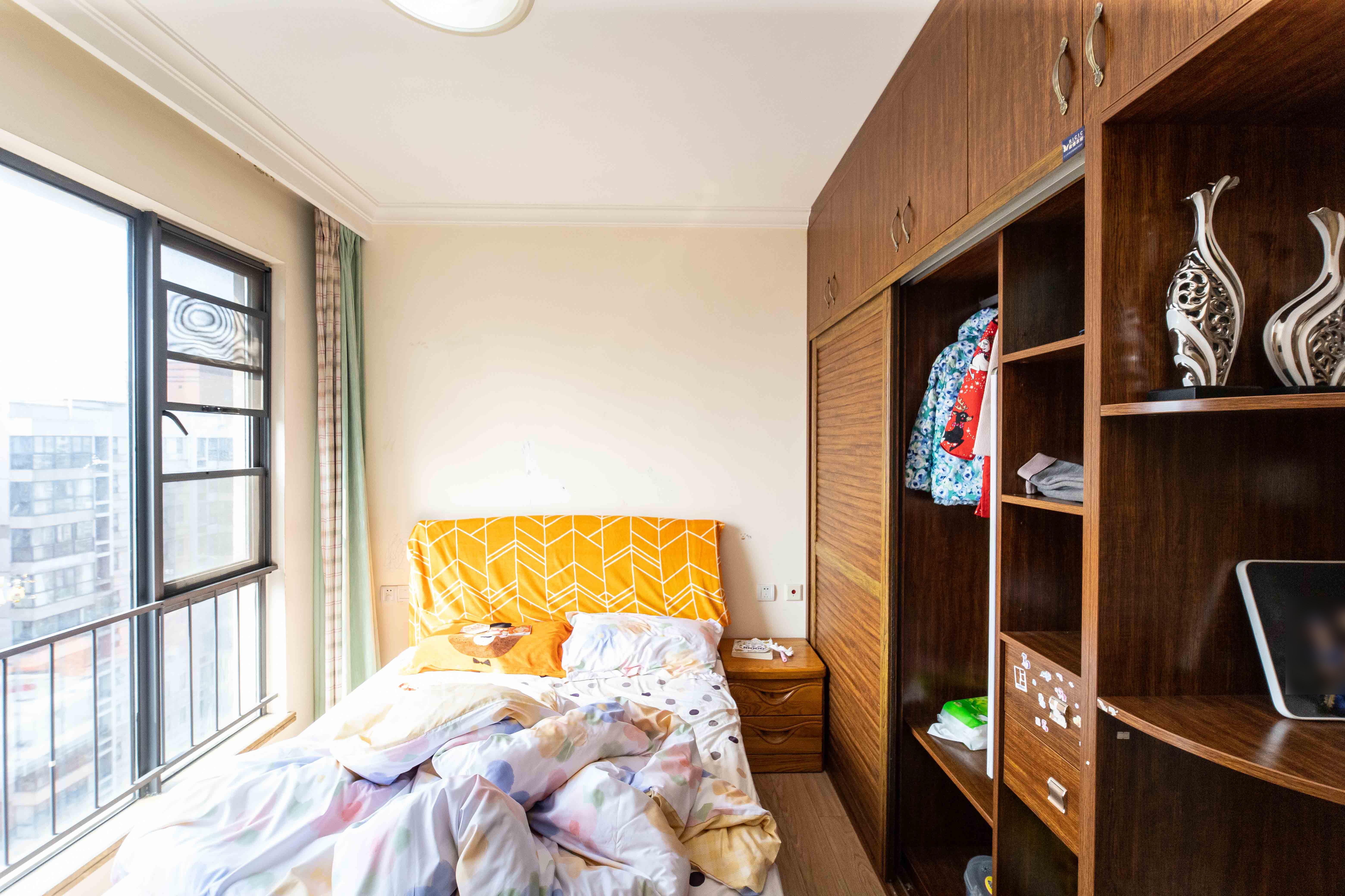 佳兆业时代广场  3室2厅2卫    88.8万卧室