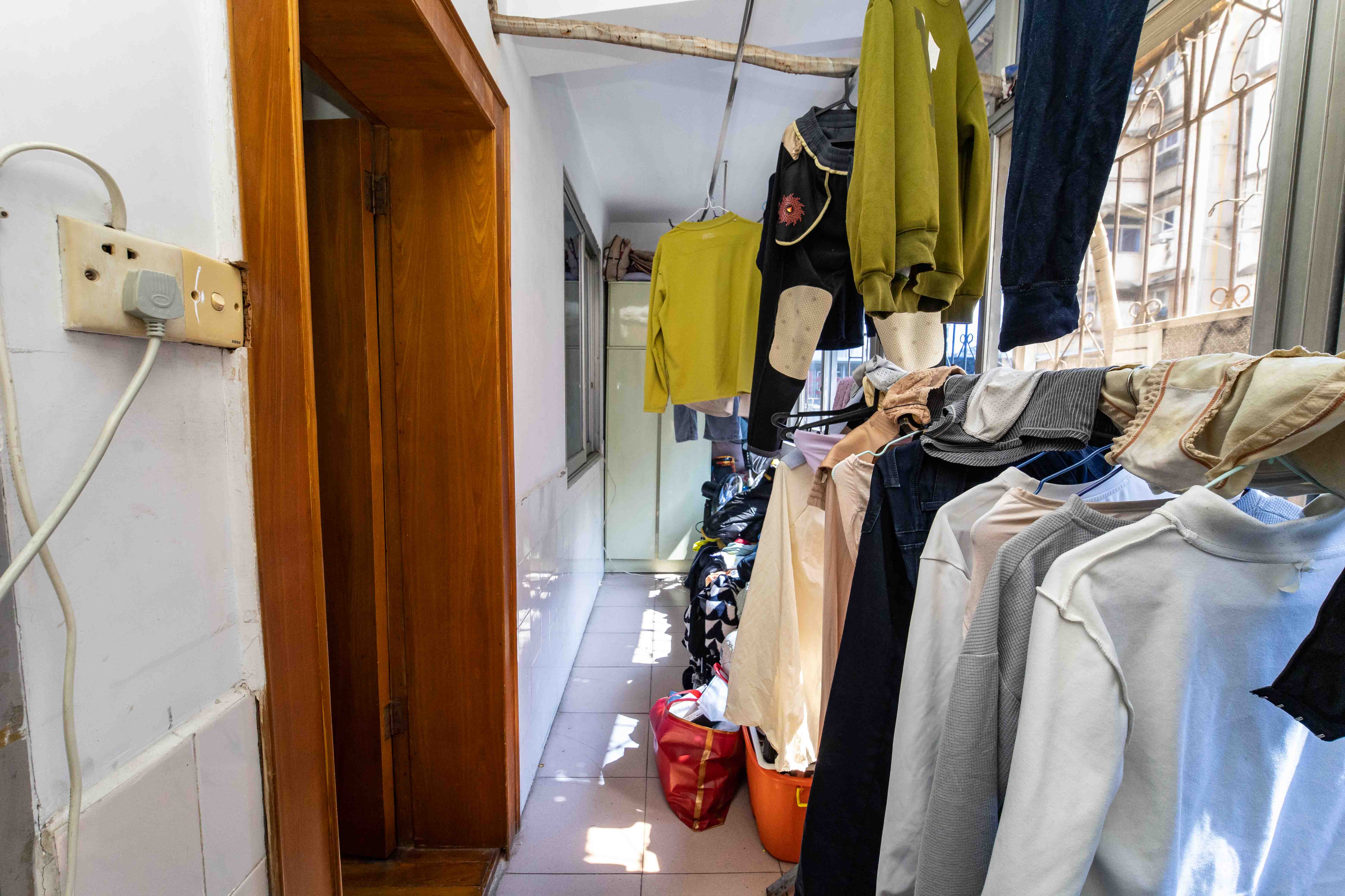 安泰新村  3室2厅1卫   52.00万阳台