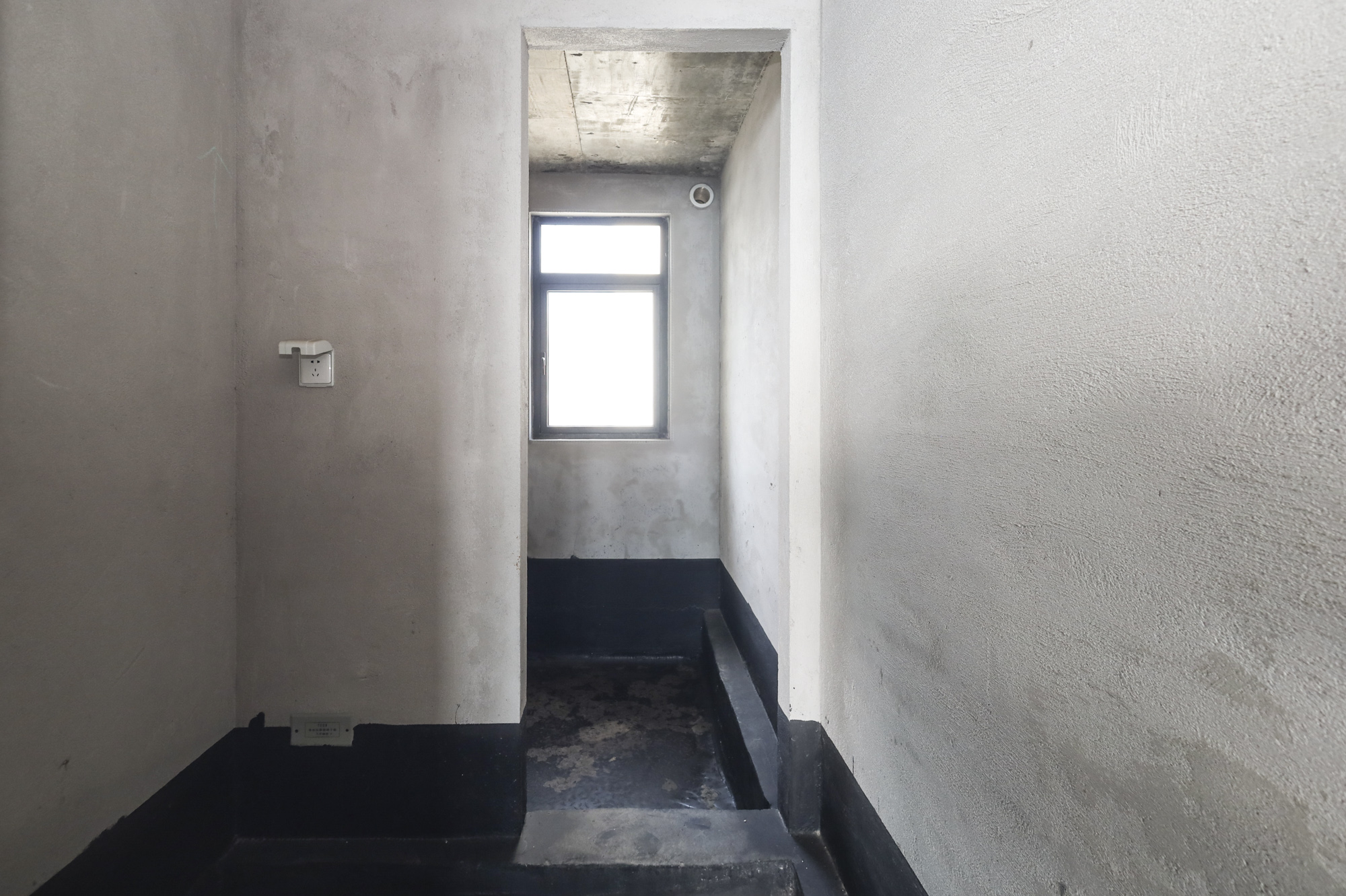地铁中建江山玖樾  5室2厅3卫   350.00万卫生间