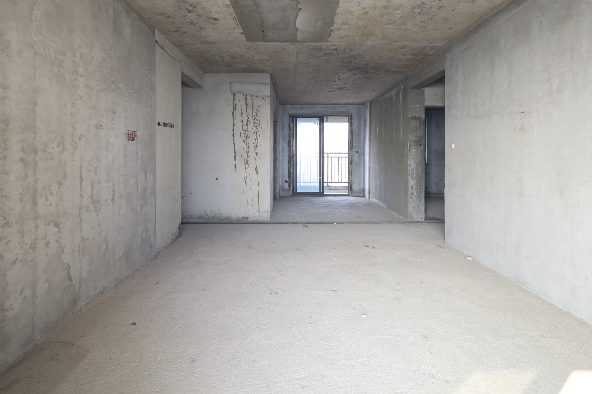 嘉宇北部湾BC区 4室2厅2卫 80.0万 嘉宇北部湾BC区 4室2厅2卫 80.0万客厅