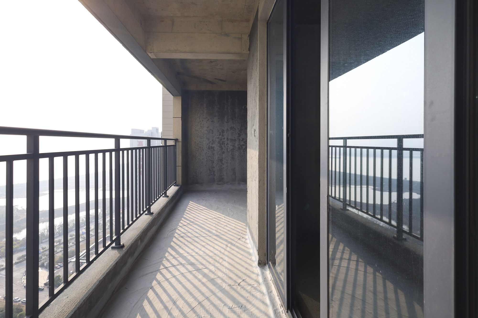 嘉宇北部湾BC区 4室2厅2卫 80.0万 嘉宇北部湾BC区 4室2厅2卫 80.0万阳台