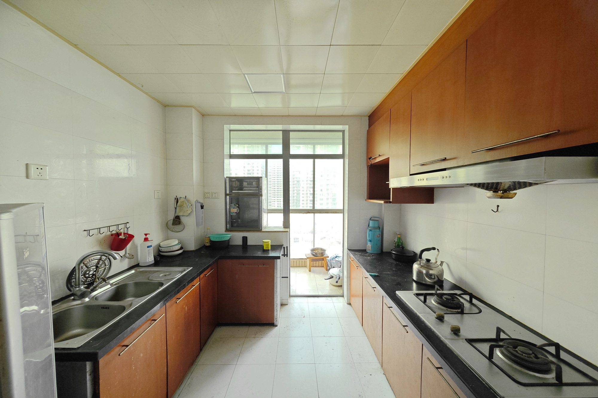 新城新世界一二三期 2室2厅1卫 75.0万 新城新世界一二三期 2室2厅1卫 75.0万厨房