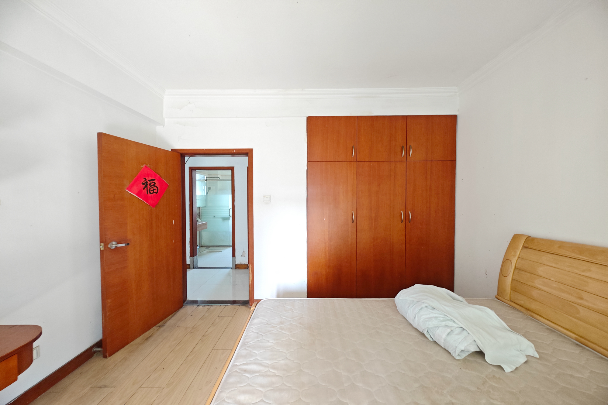 新城新世界一二三期 2室2厅1卫 75.0万 新城新世界一二三期 2室2厅1卫 75.0万卧室