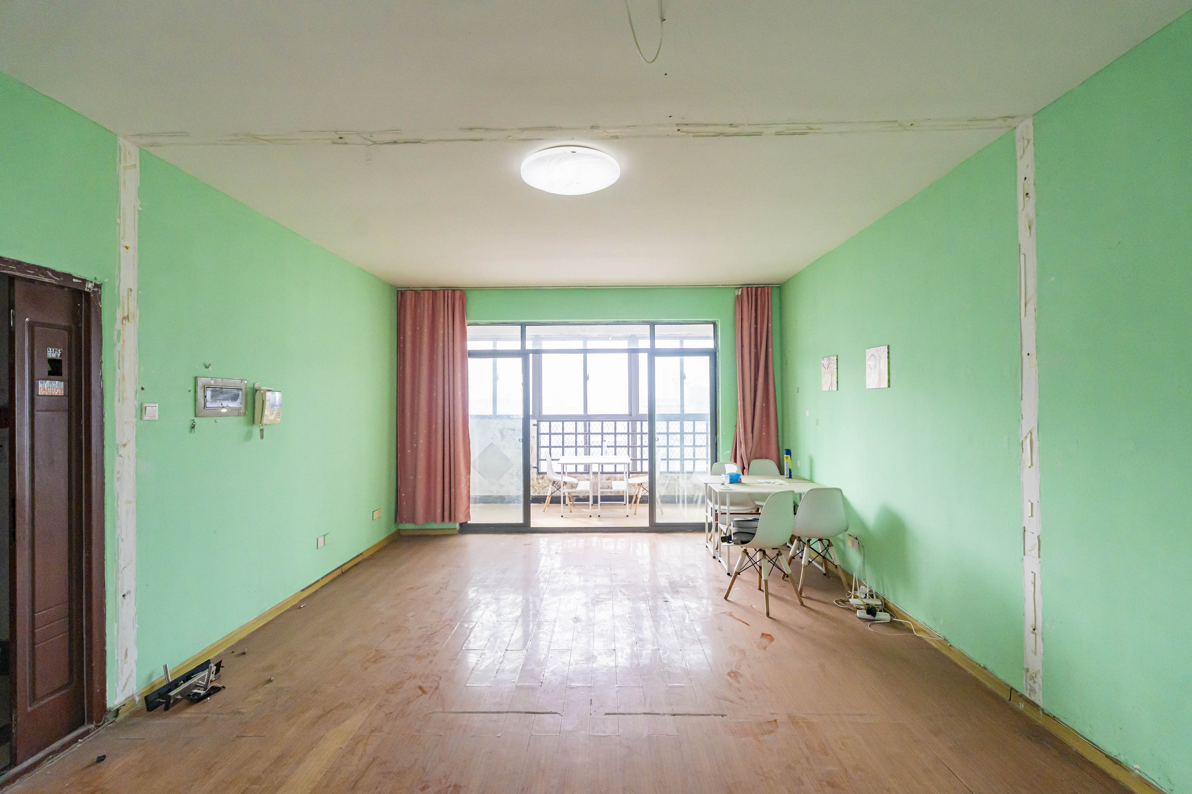 万煦园 3室2厅2卫 83.0万 万煦园 3室2厅2卫 83.0万客厅