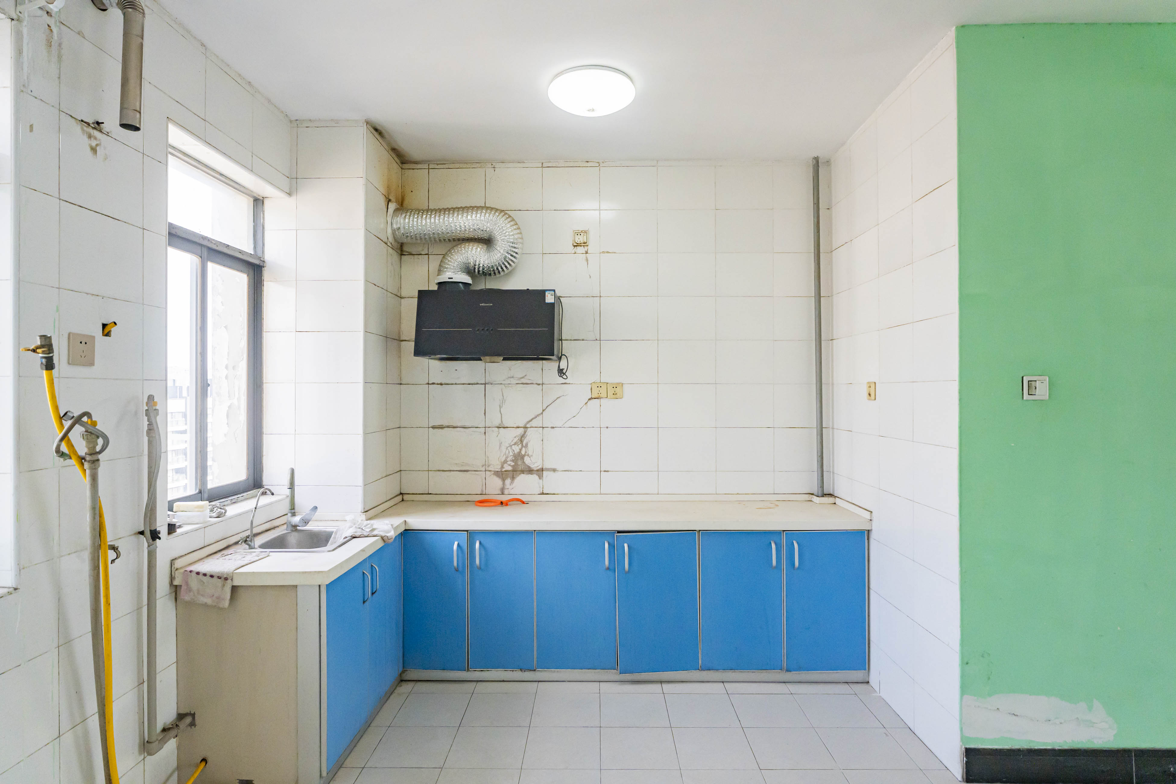 万煦园 3室2厅2卫 83.0万 万煦园 3室2厅2卫 83.0万厨房