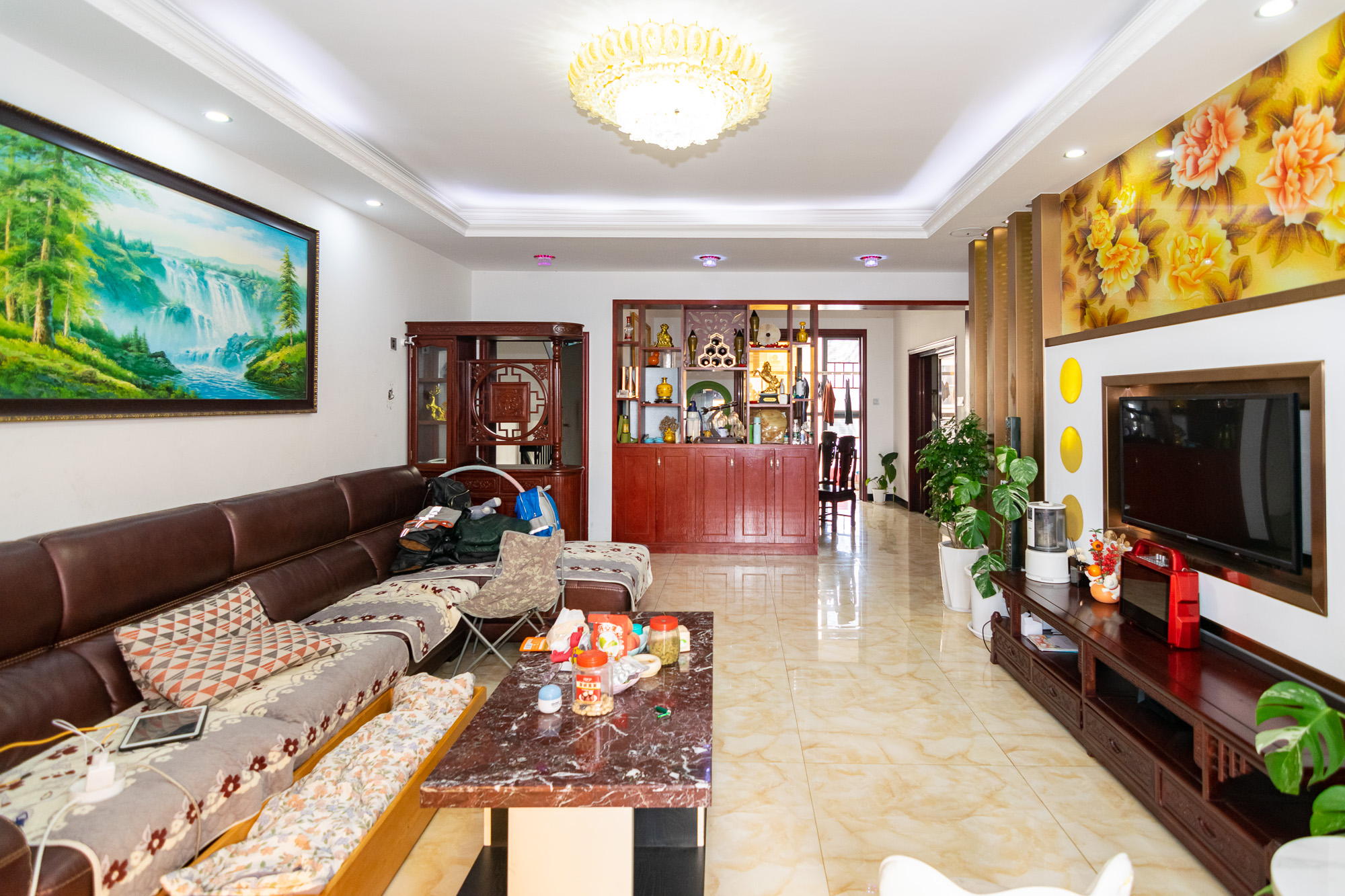 晟通城 3室2厅2卫 85.0万 晟通城 3室2厅2卫 85.0万客厅