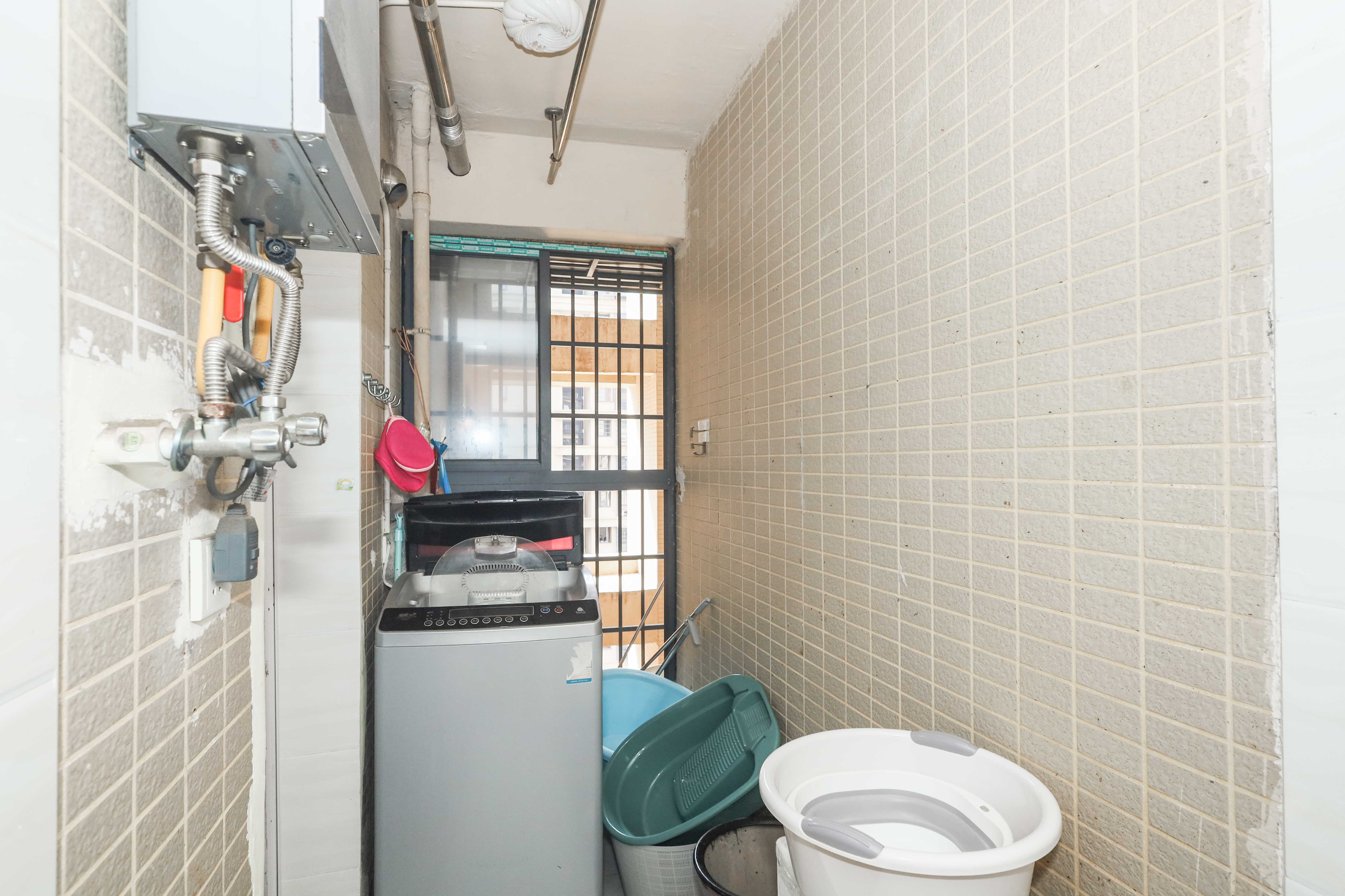 保利麓谷林语C区  2室2厅1卫   85.00万厨房