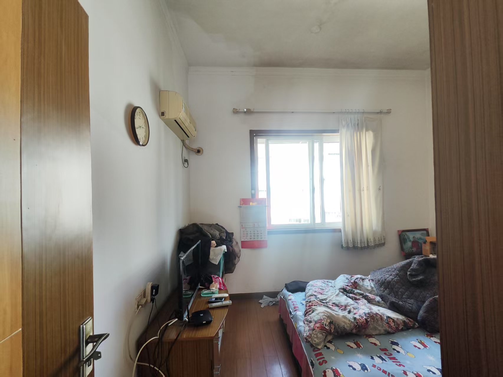 青年乐园 5室2厅2卫 70.0万 青年乐园 5室2厅2卫 70.0万室内图