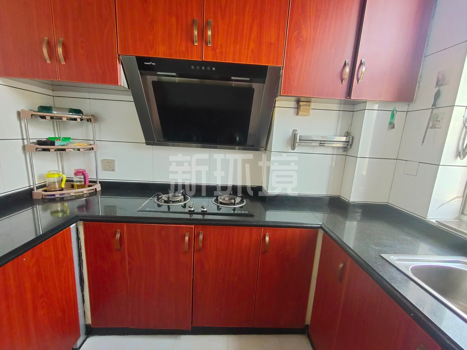 月亮湾一期 3室2厅2卫 1500.0元/月 月亮湾一期 3室2厅2卫 1500.0元/月室内图