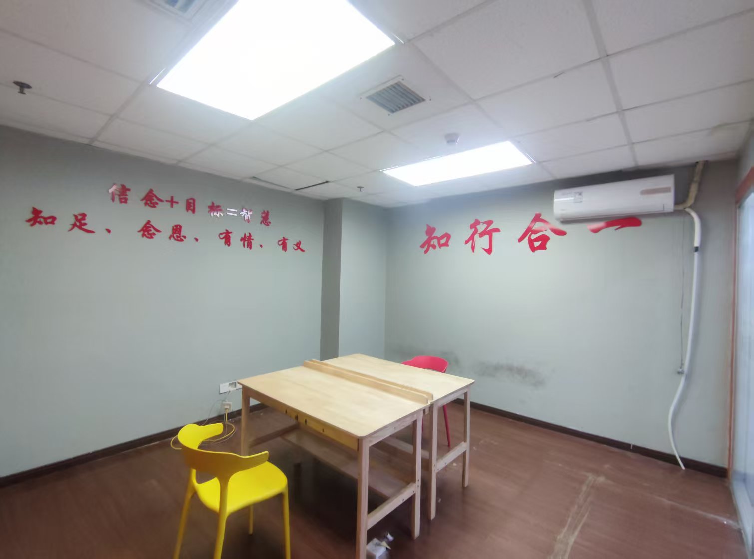 中建国际大厦 5室2厅0卫 3000.0元/月 中建国际大厦 5室2厅0卫 3000.0元/月室内图