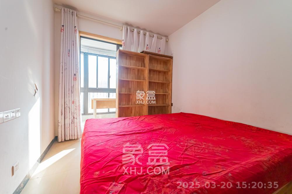 华润凤凰城三期 4室2厅2卫 2500.0元/月 华润凤凰城三期 4室2厅2卫 2500.0元/月室内图