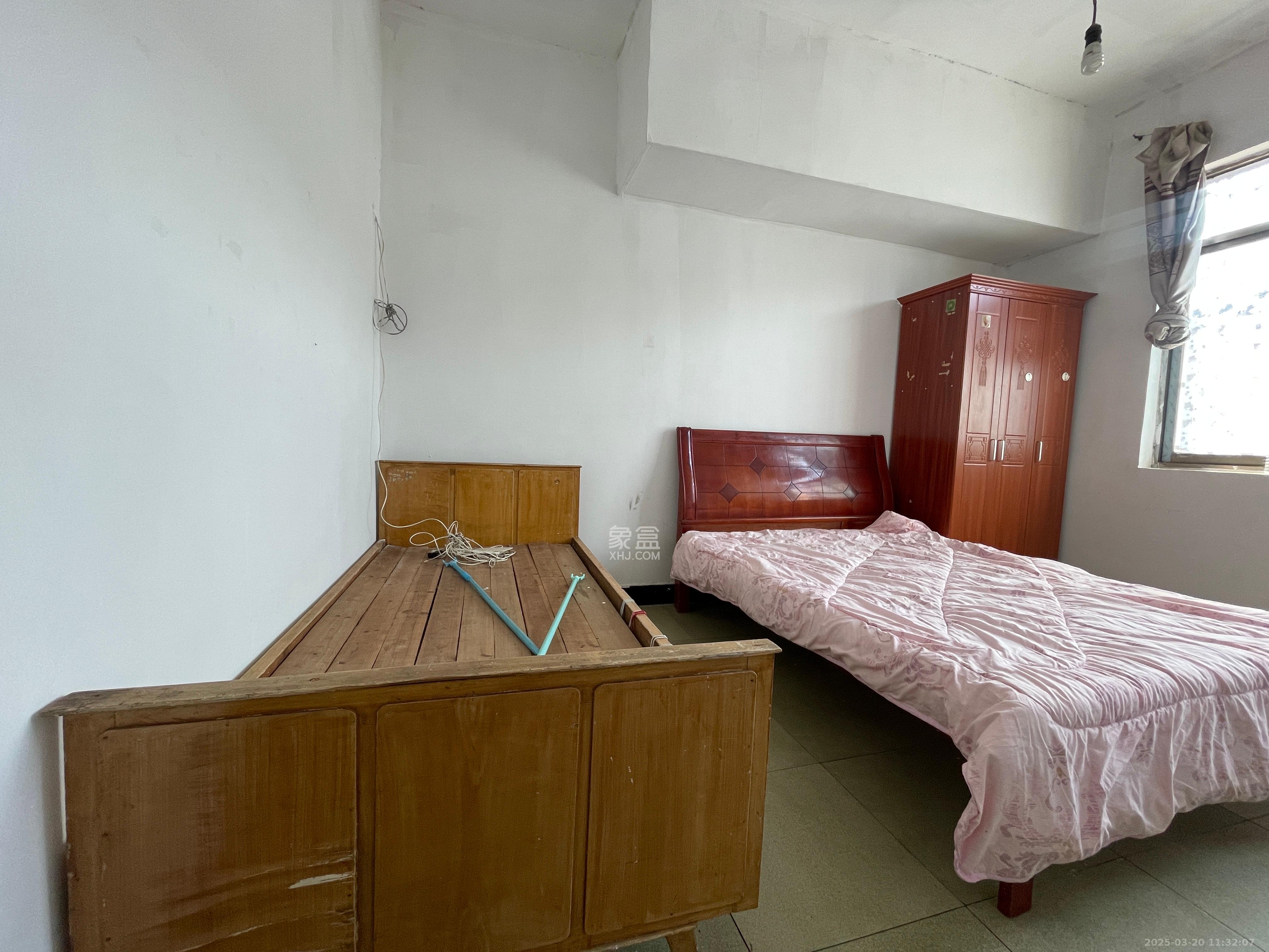 新合四村 1室0厅1卫 1100.0元/月 新合四村 1室0厅1卫 1100.0元/月室内图