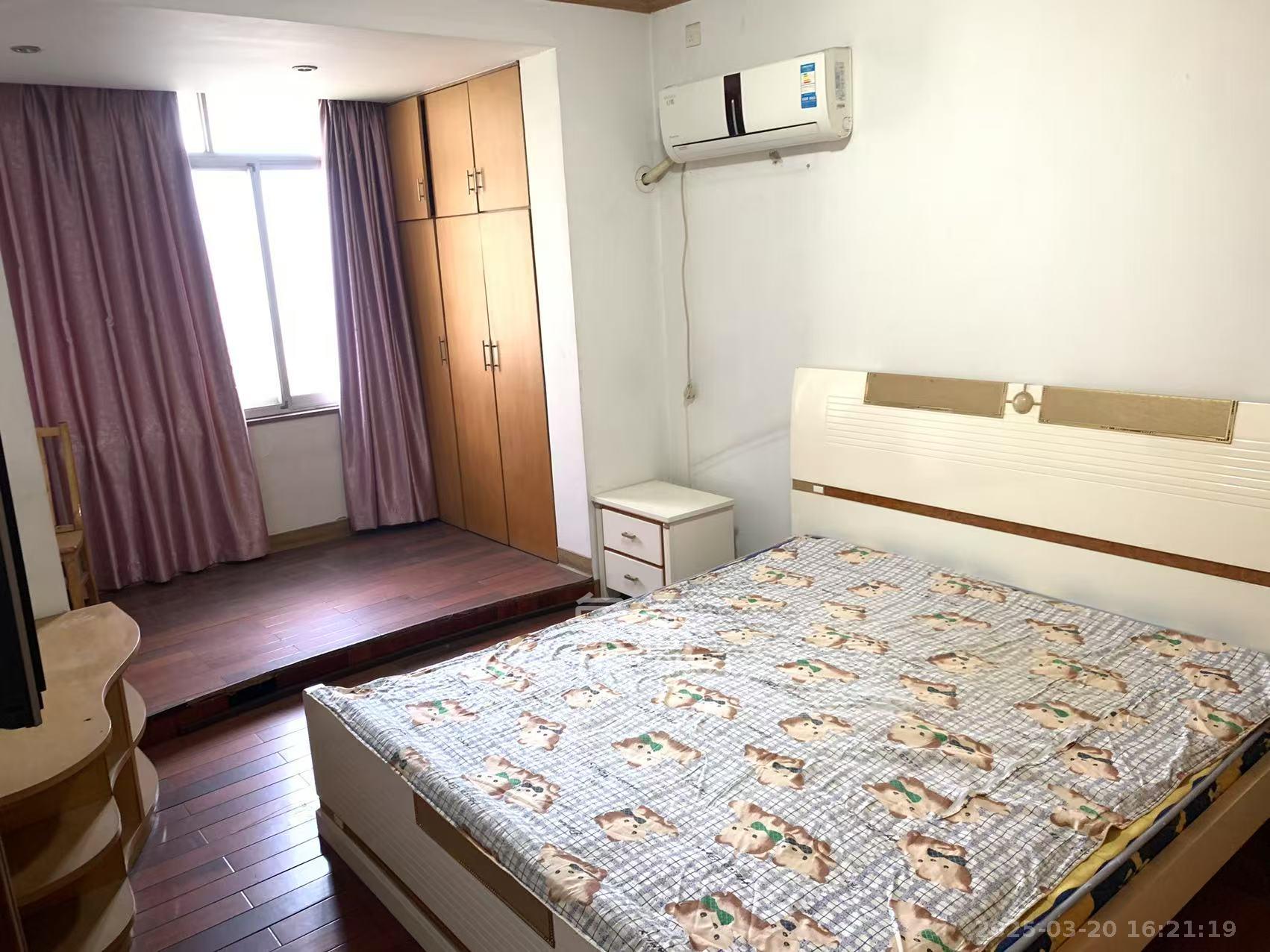 省劳卫所宿舍（职防院小区）  3室2厅1卫   2500.00元/月室内图