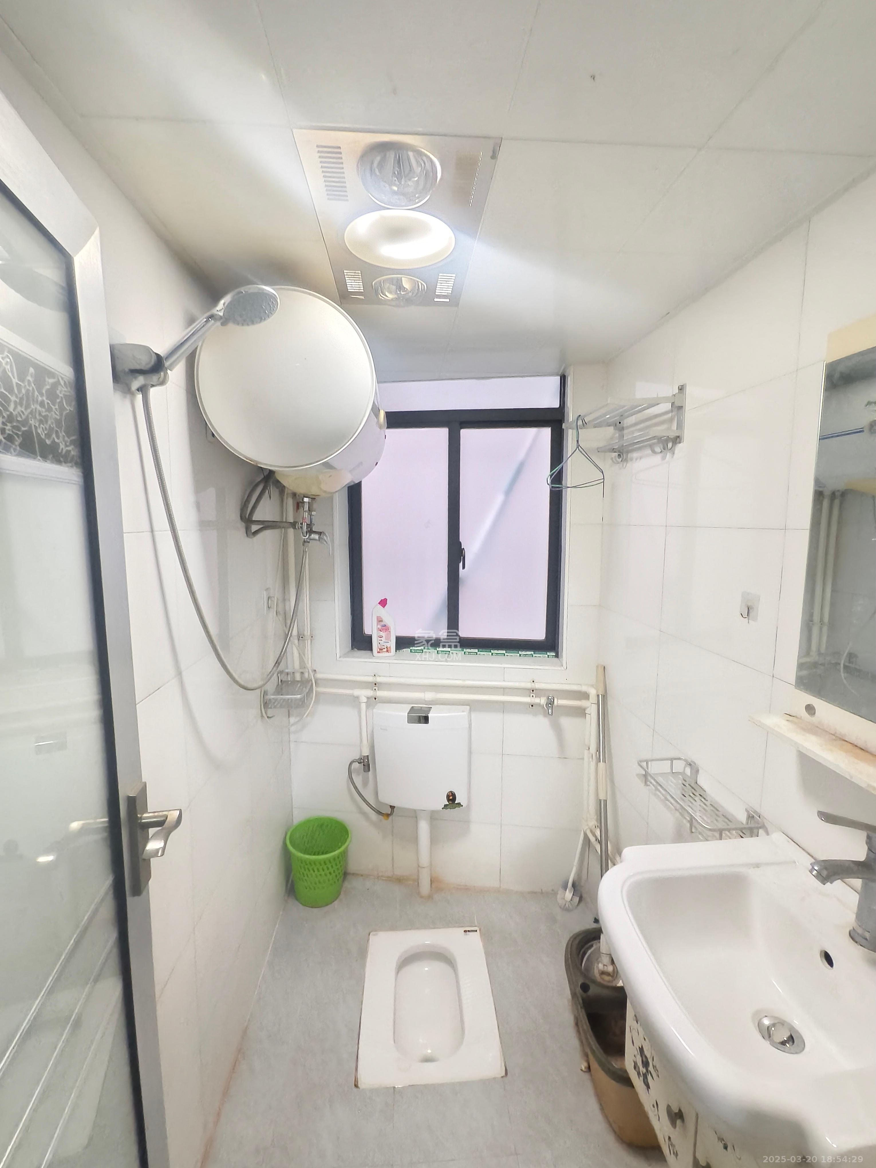 竹马巷散盘 2室1厅1卫 1300.0元/月 竹马巷散盘 2室1厅1卫 1300.0元/月室内图