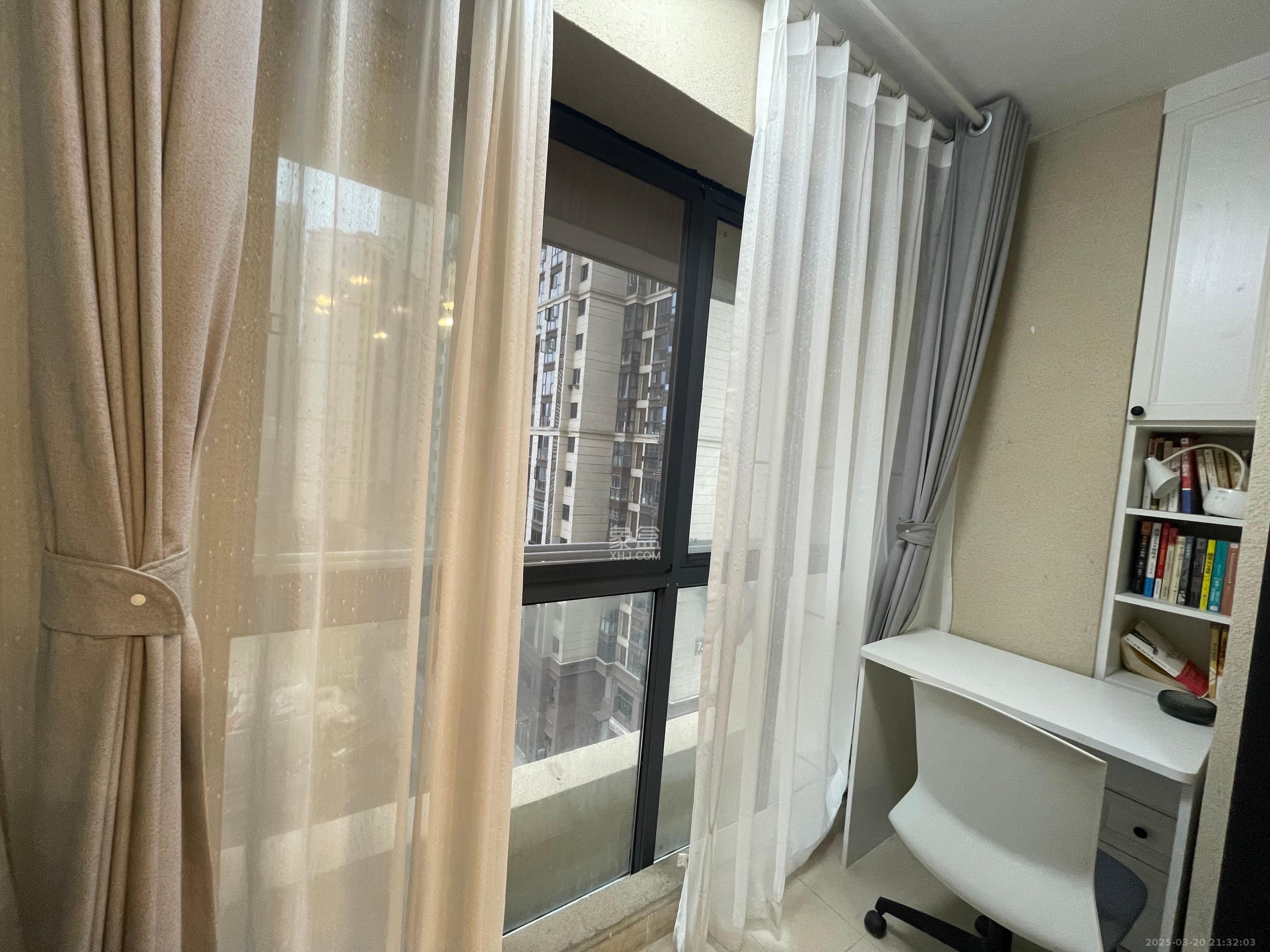 荣泰广场 1室0厅0卫 1600.0元/月 荣泰广场 1室0厅0卫 1600.0元/月室内图