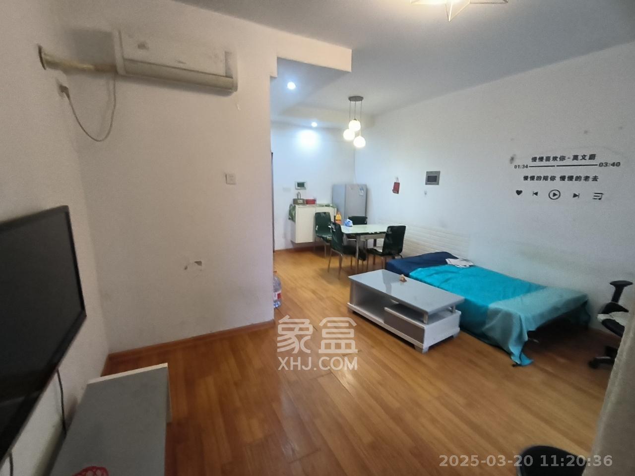 金领家族  1室1厅1卫   1400.00元/月室内图