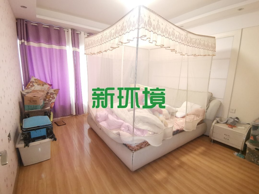 月亮湾二期B区  4室2厅2卫   2000.00元/月室内图