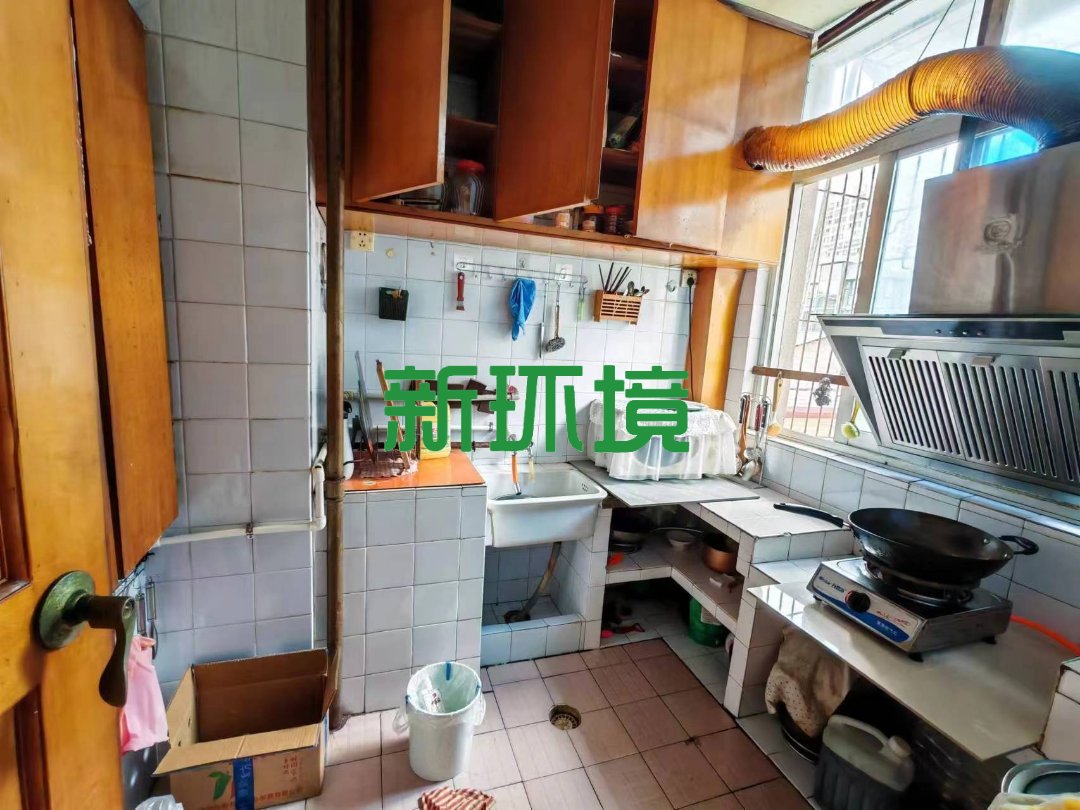 移动公司宿舍  3室2厅1卫   46.00万客厅