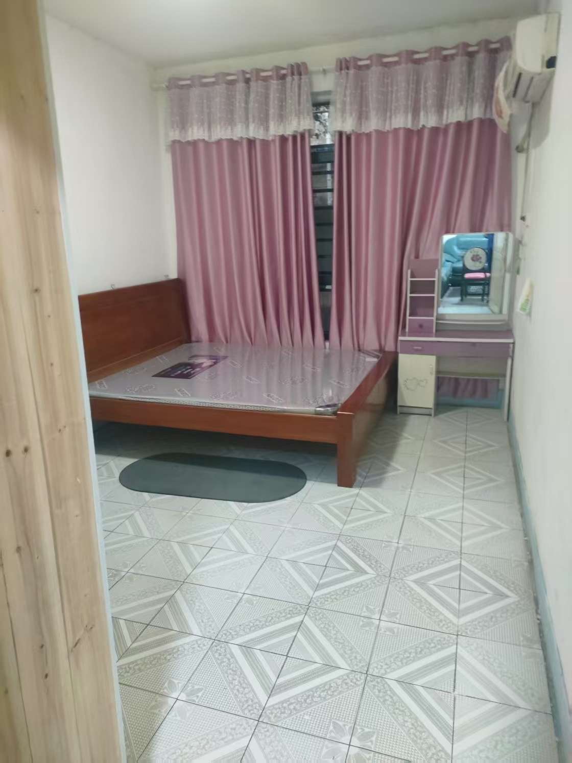 行署十单位家属房  3室1厅1卫    700.0元/月室内图