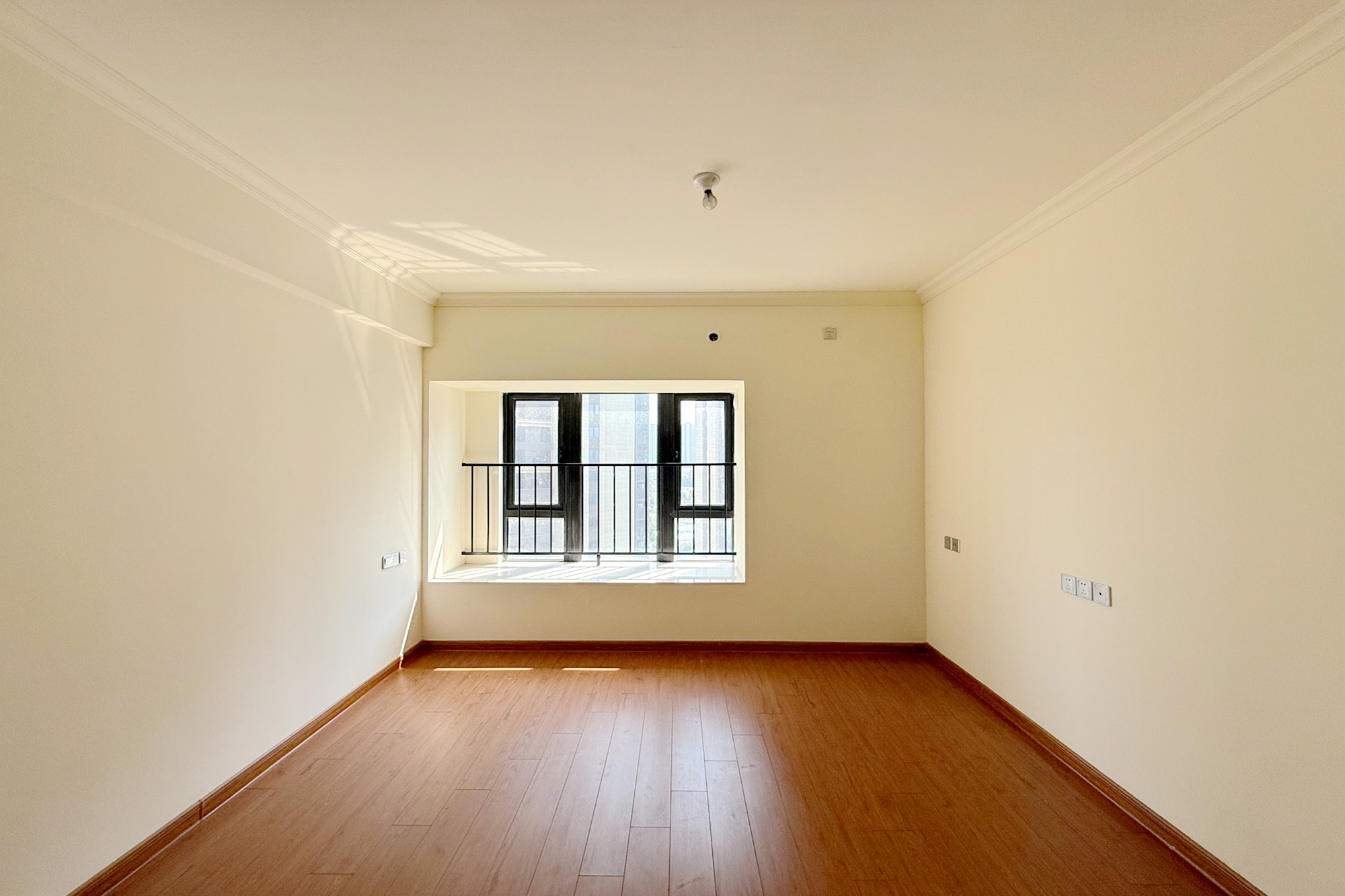 碧桂园培文府锦园  3室2厅2卫    86.6万 碧桂园培文府锦园  3室2厅2卫    86.6万卧室