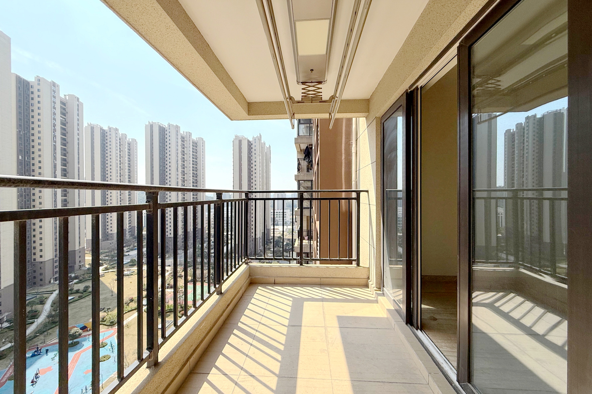 碧桂园培文府锦园  3室2厅2卫    86.6万 碧桂园培文府锦园  3室2厅2卫    86.6万阳台