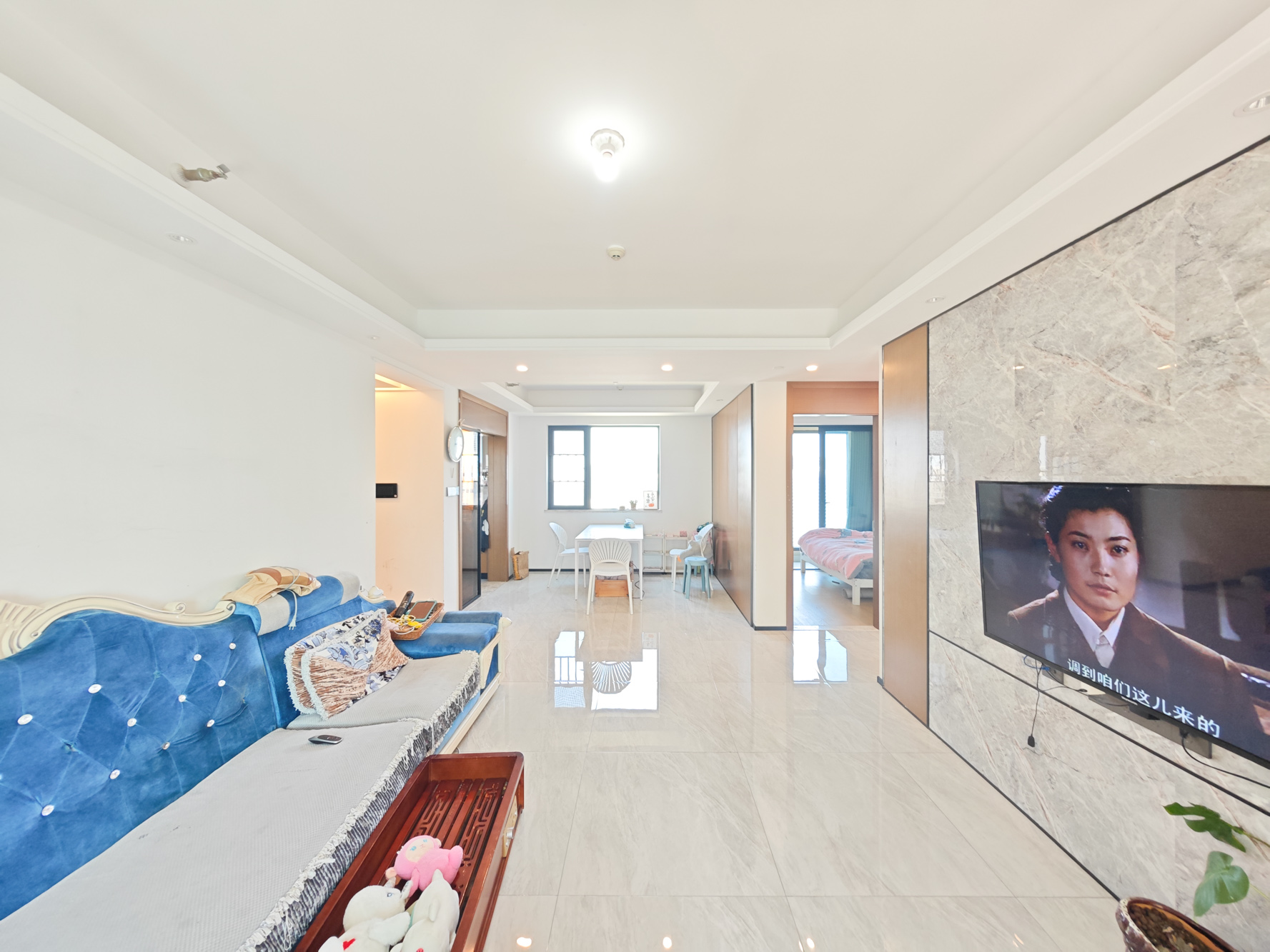 万科魅力之城天阔里 4室2厅2卫 119.0万 万科魅力之城天阔里 4室2厅2卫 119.0万客厅