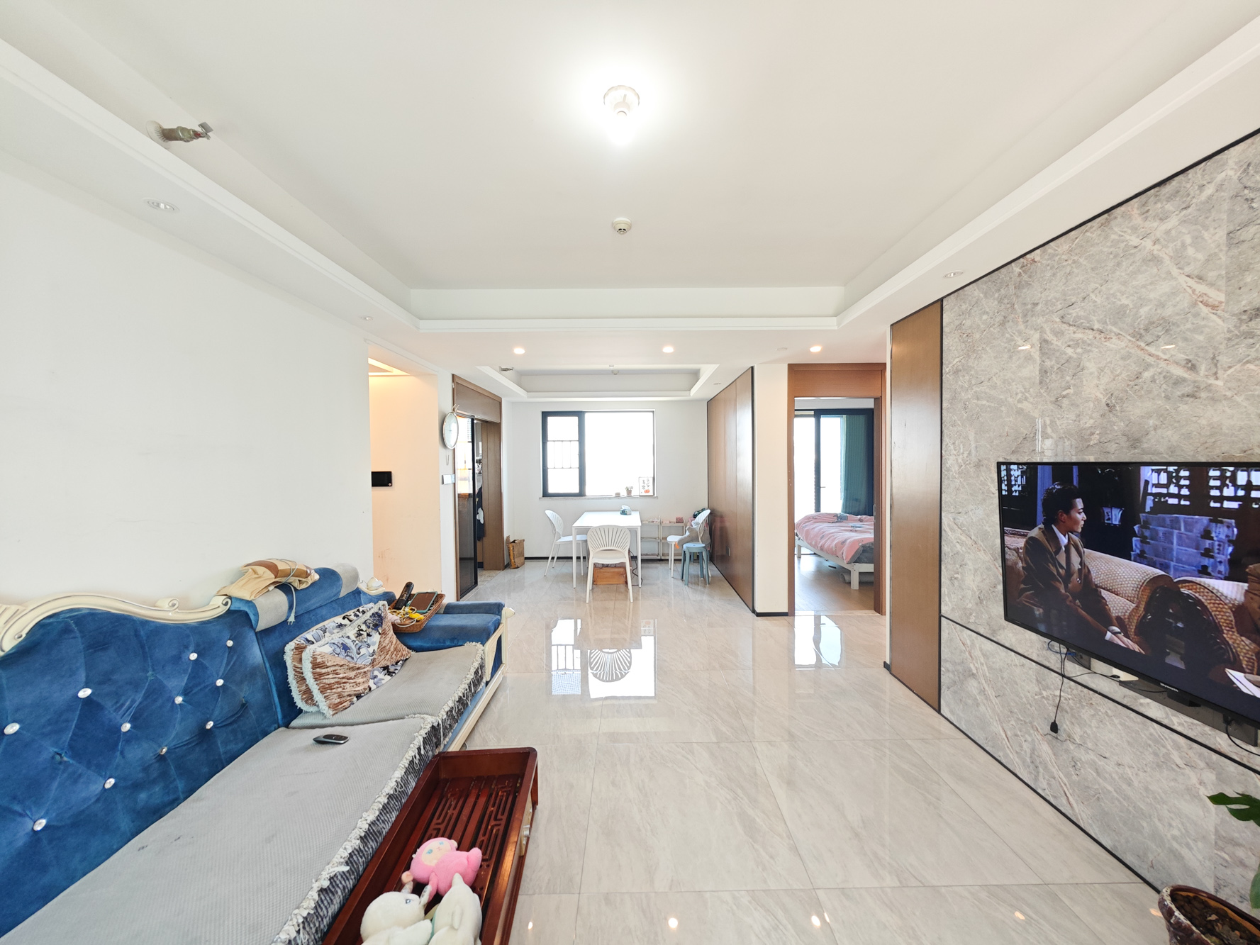 万科魅力之城天阔里 4室2厅2卫 119.0万 万科魅力之城天阔里 4室2厅2卫 119.0万客厅