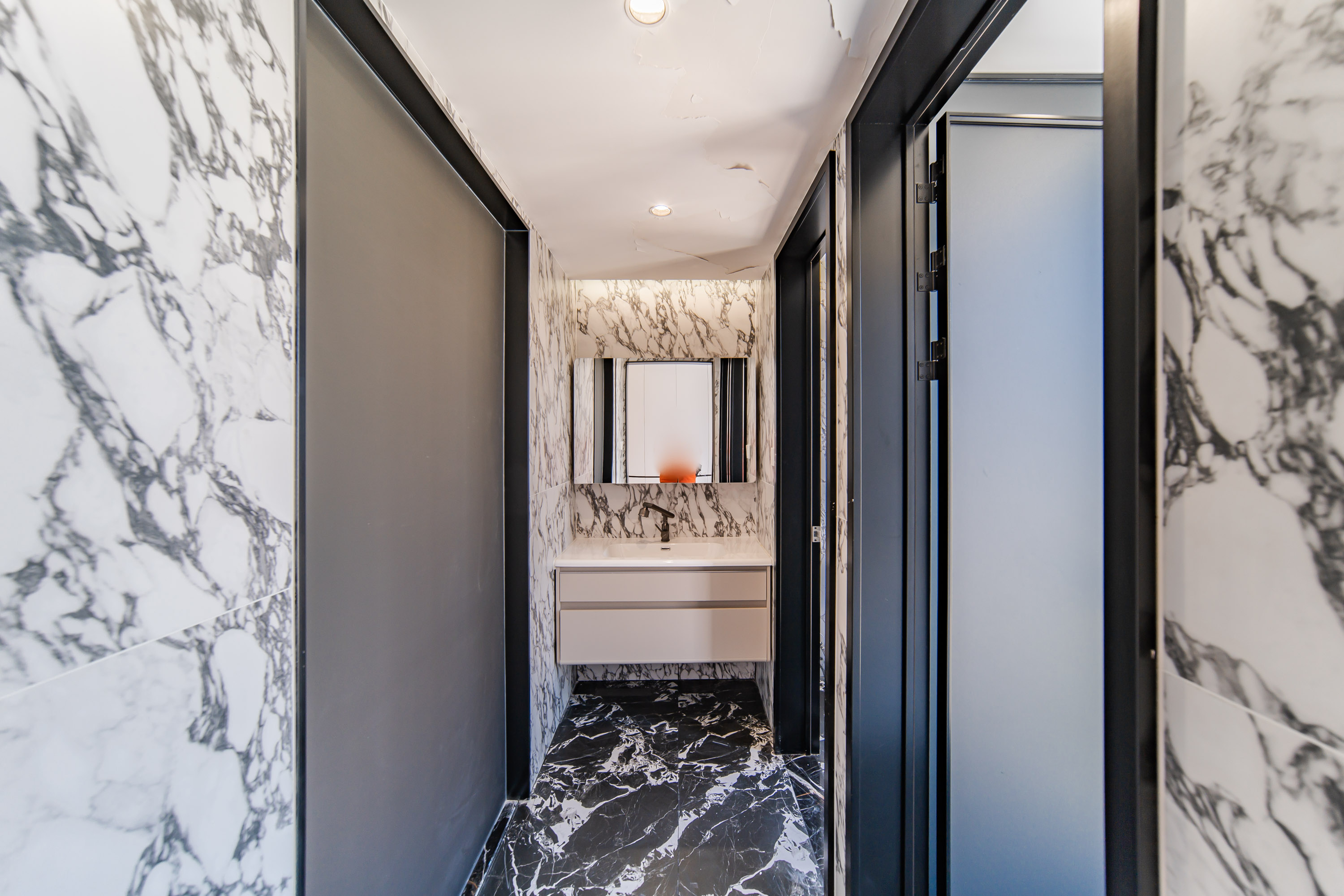 珠江颐德公馆 7室2厅4卫 1380.0万 珠江颐德公馆 7室2厅4卫 1380.0万卫生间