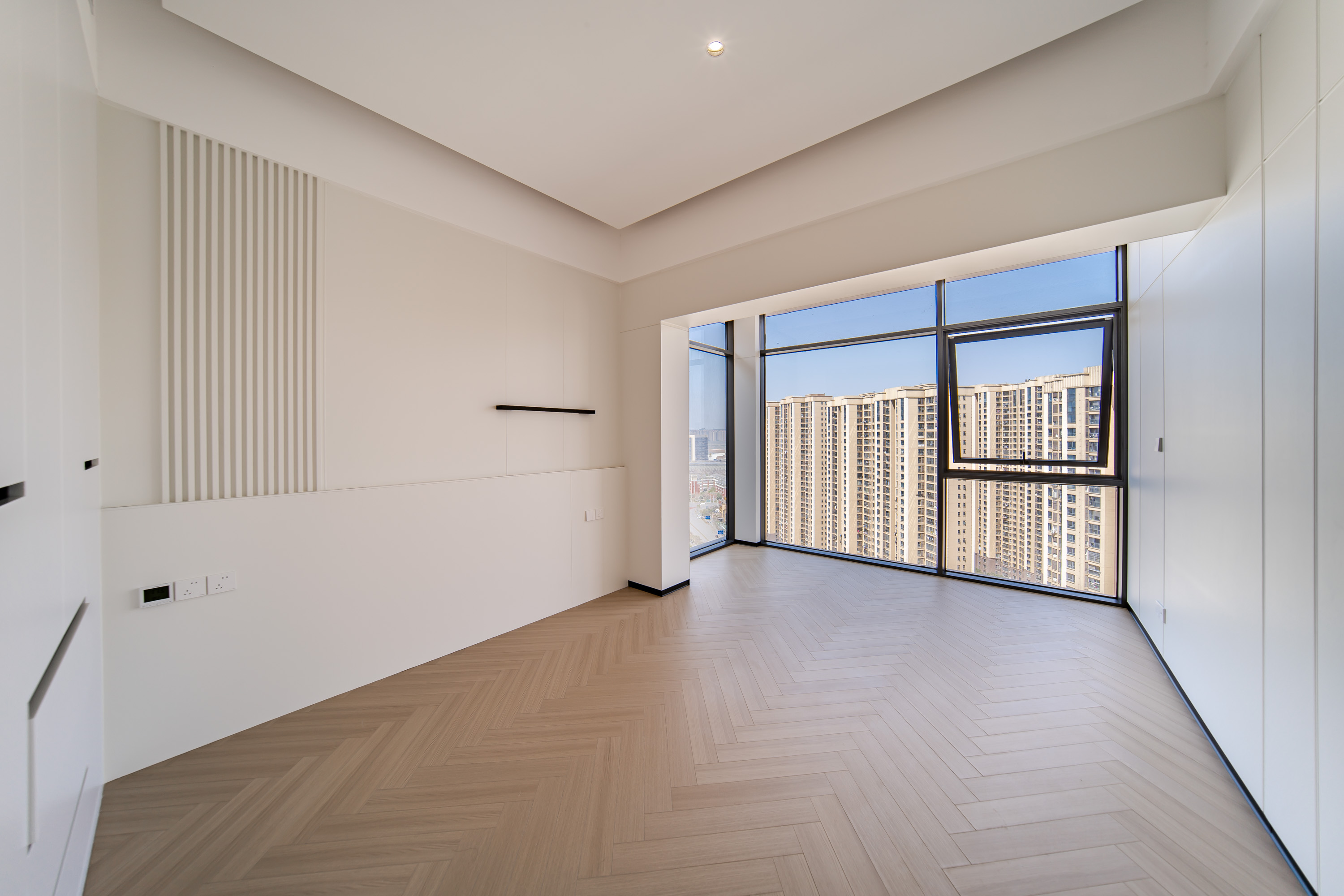 珠江颐德公馆 7室2厅4卫 1380.0万 珠江颐德公馆 7室2厅4卫 1380.0万卧室