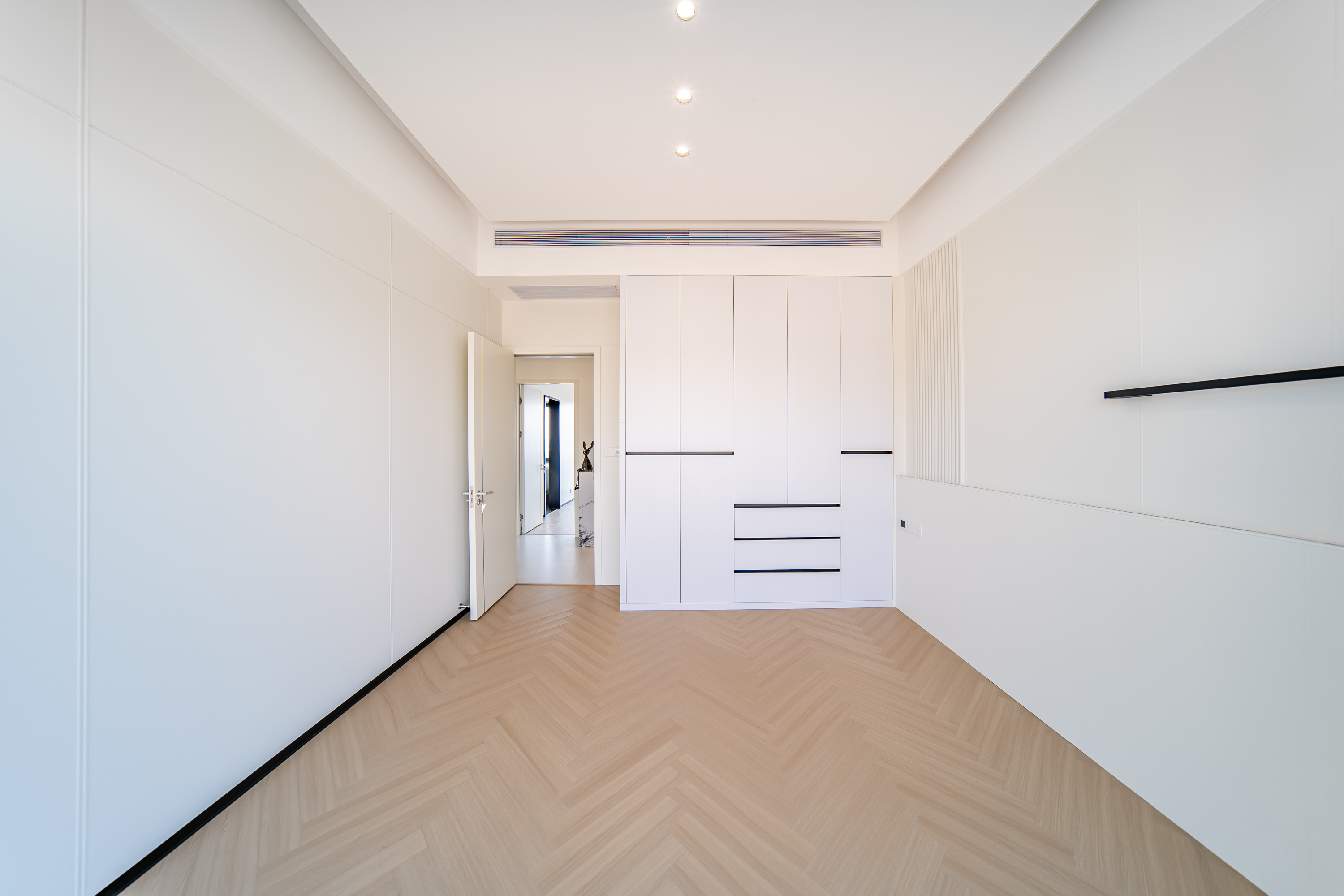 珠江颐德公馆 7室2厅4卫 1380.0万 珠江颐德公馆 7室2厅4卫 1380.0万卧室